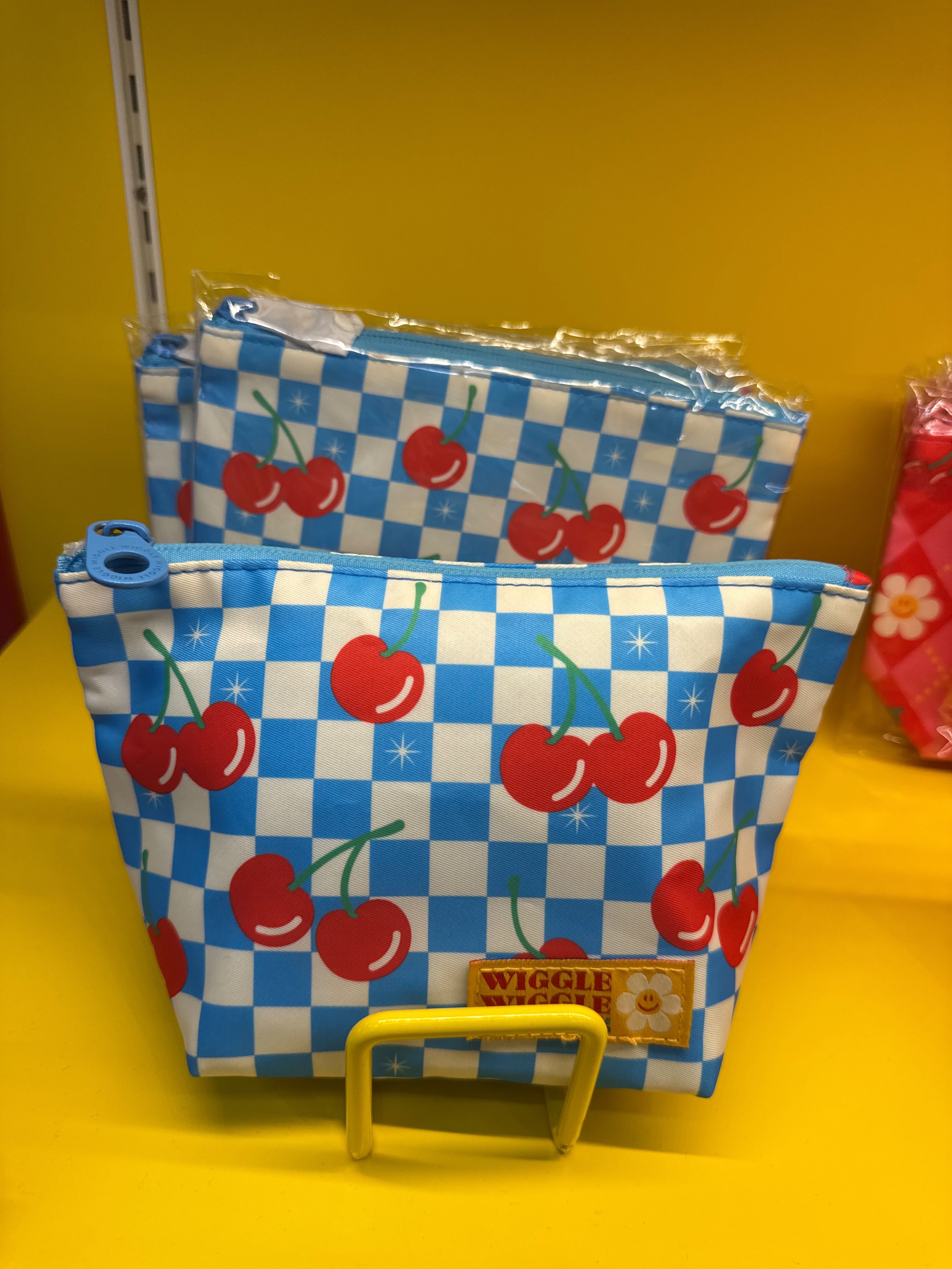 8651K CHERRY PATTERN POUCH