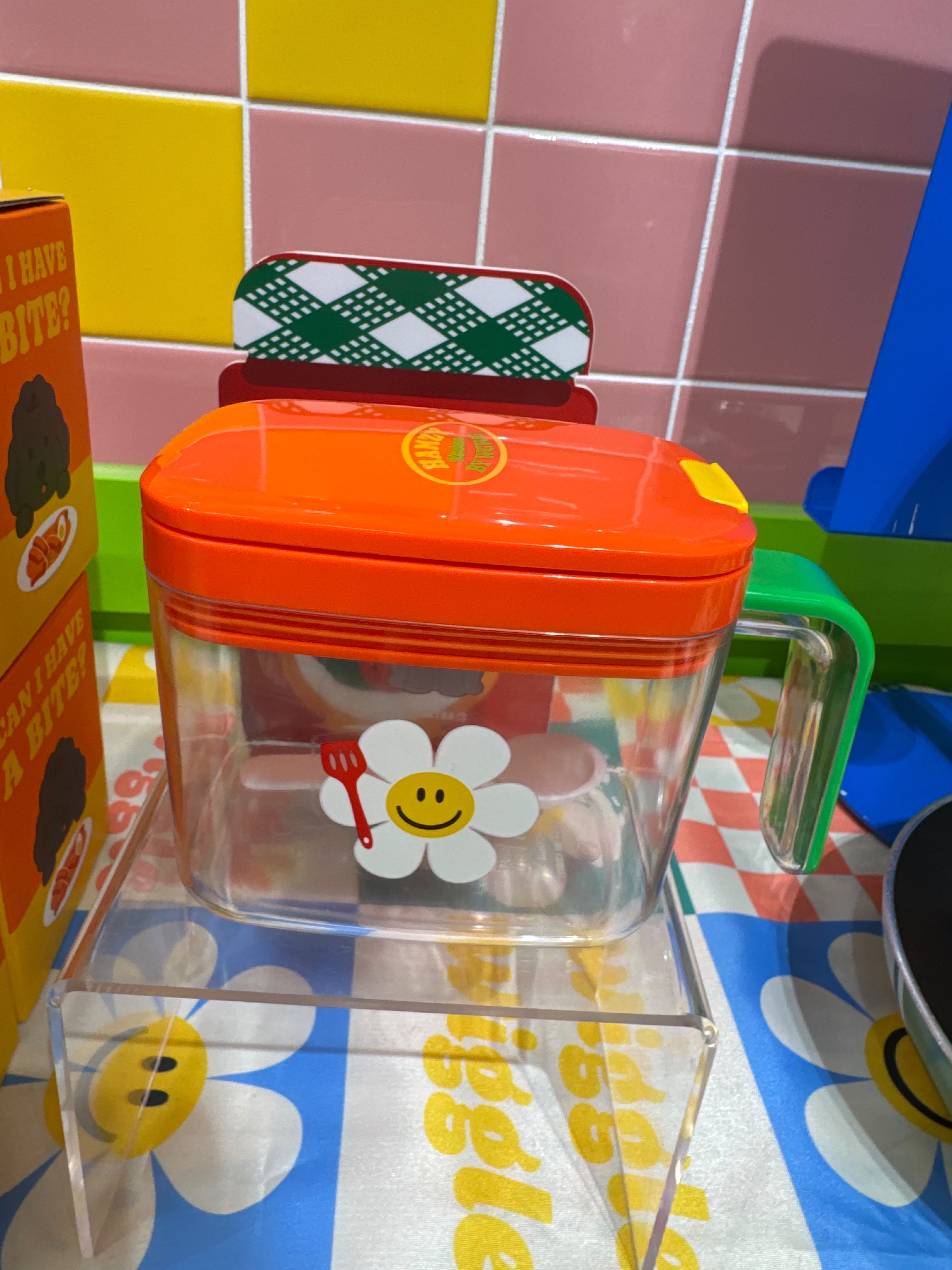 8646K SMILE SPICE CONTAINER