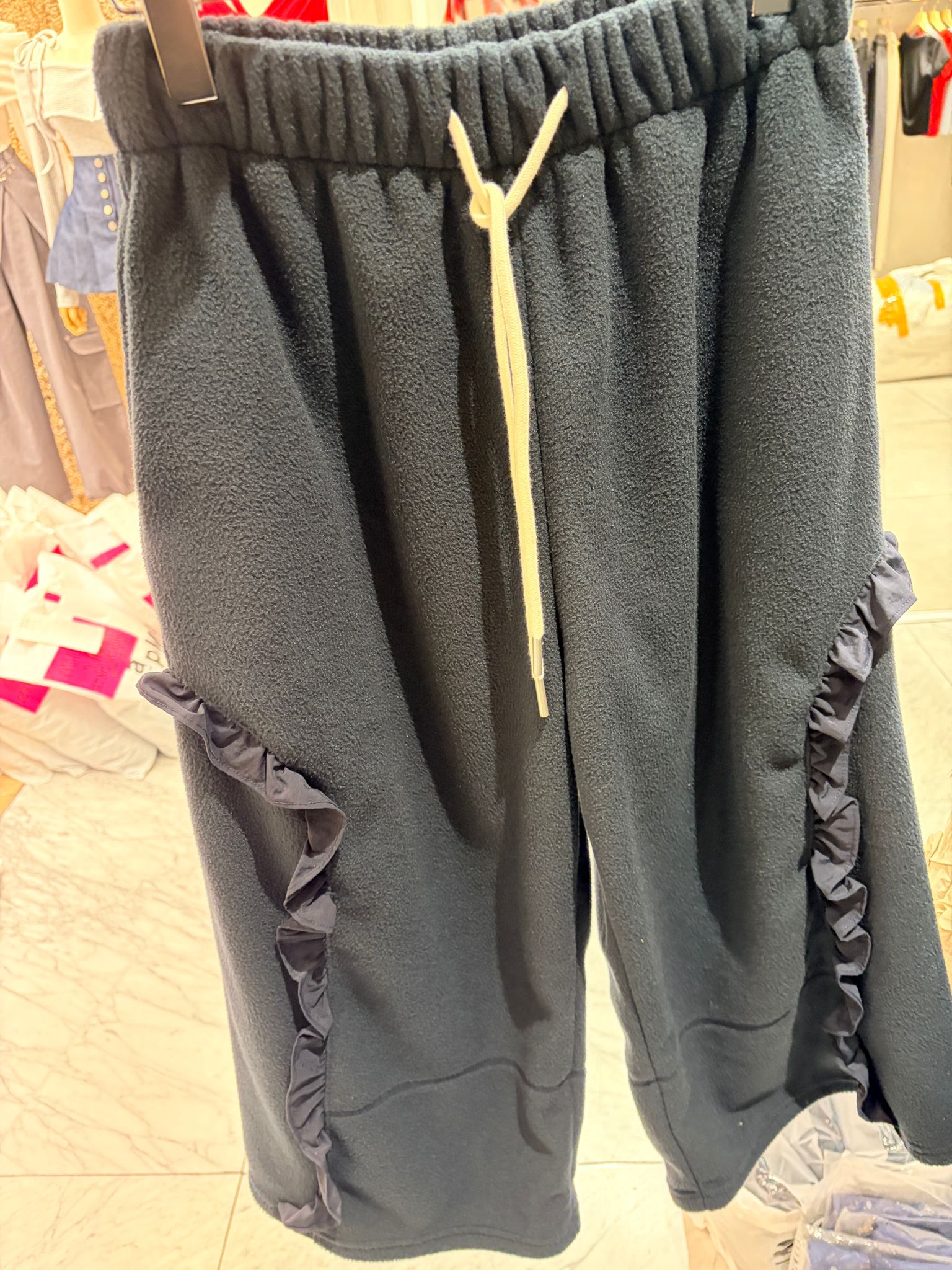 4672J BLACK TEDDY DRAWSTRING PANTS WITH RUFFLED DETAILS