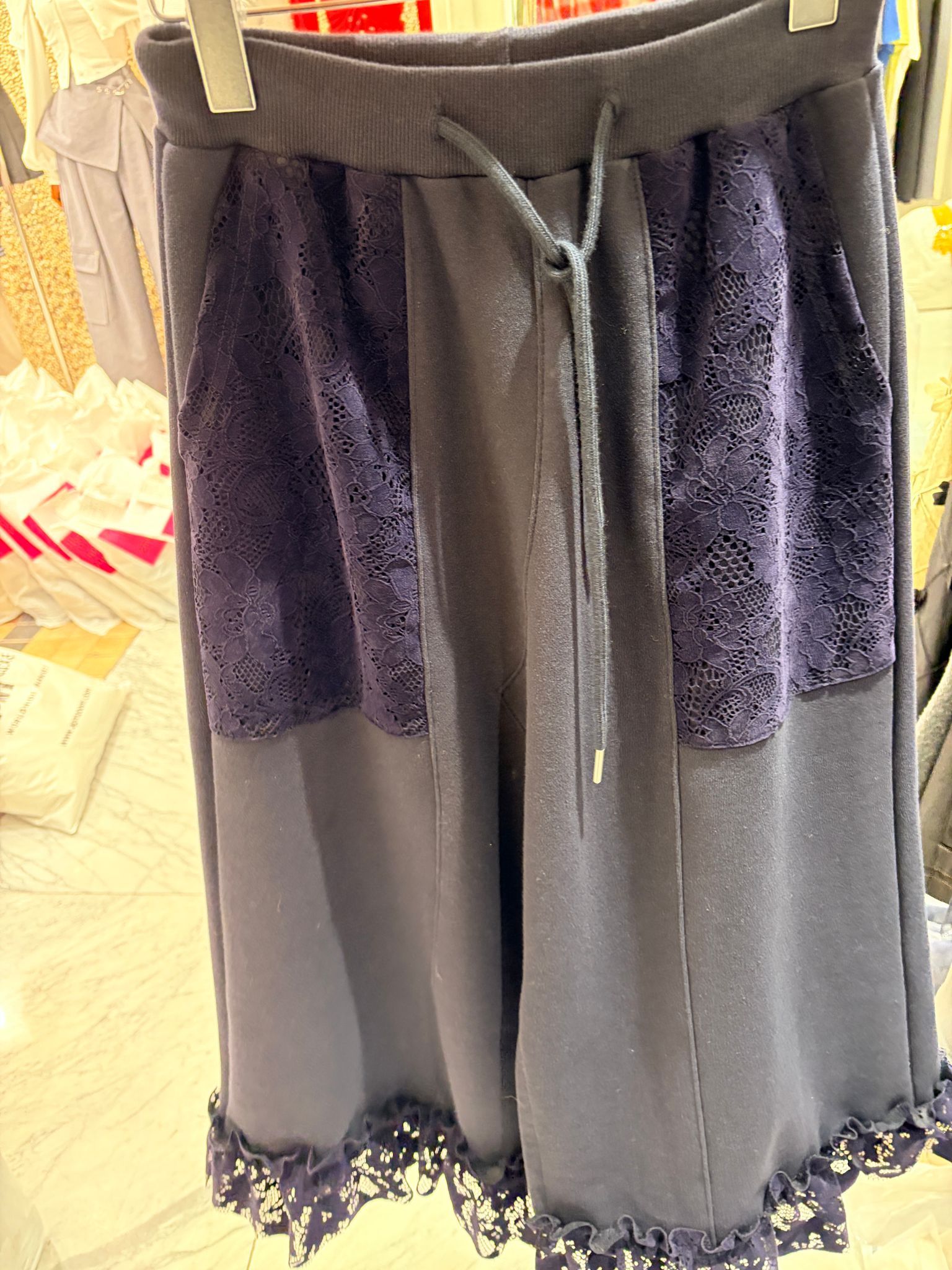 4685J NAVY CASUAL, LACE SKIRT, RELAXED FIT, WITH LACE PANELS