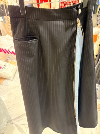 4691J BLACK PINSTRIPE SIDE ZIP TAILORED SKIRT