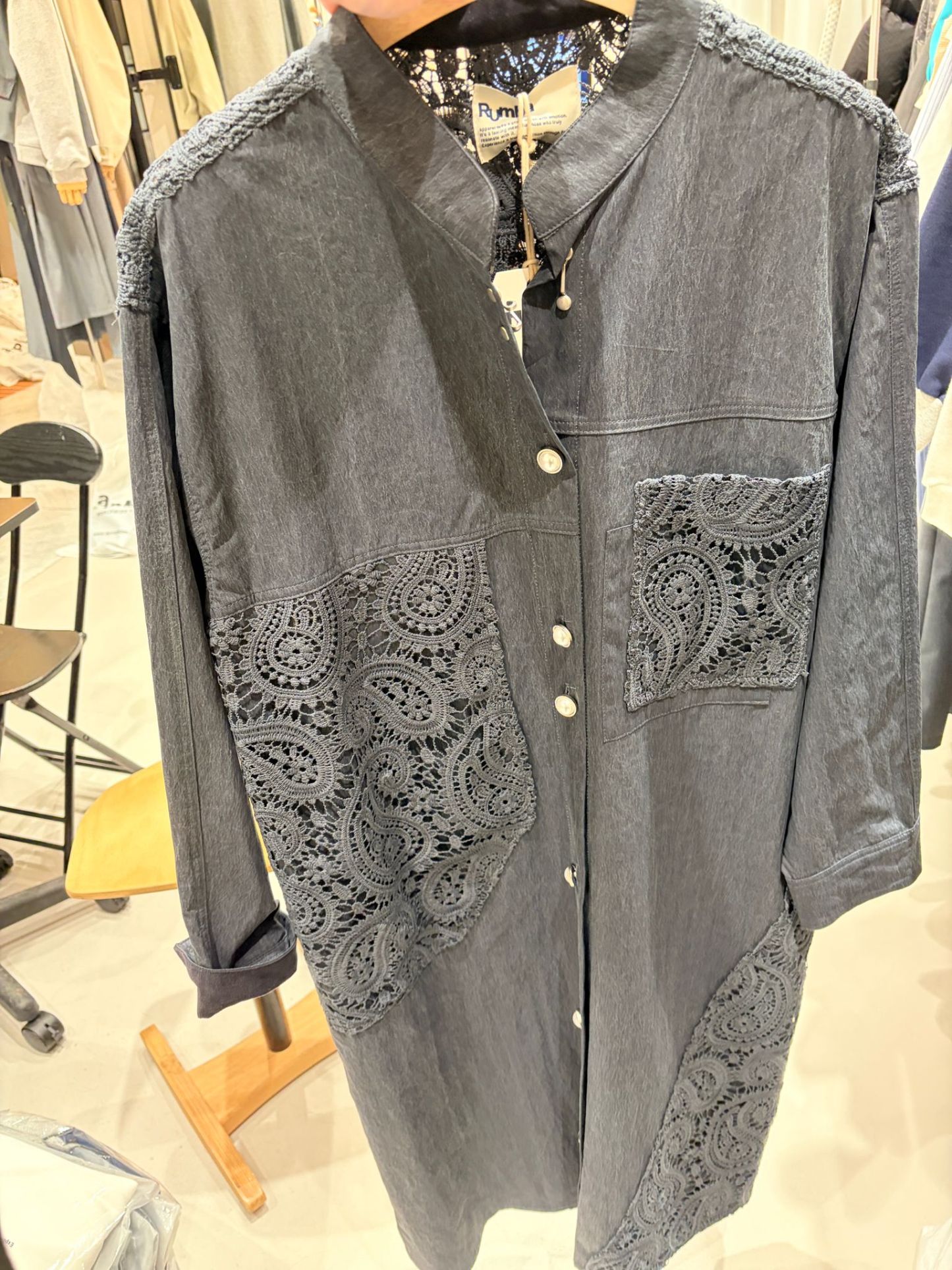 4698J GREY MANDARIN COLLAR SHIRT DRESS WITH PAISLEY LACE POCKET