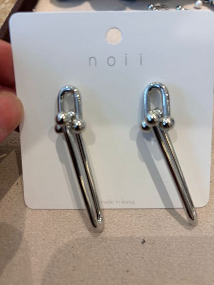 4759J SILVER INTERLINK LONG EARRING