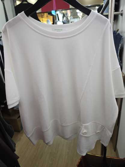 6015J WHITE CASUAL TEE, RELAXED FIT, WITH BUTTON DETAIL