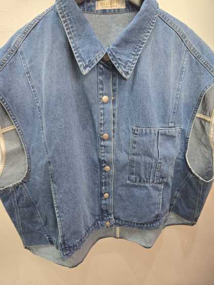 6047J BLUE CASUAL, DENIM VEST, RELAXED FIT, WITH BUTTON FRONT CLOSURE