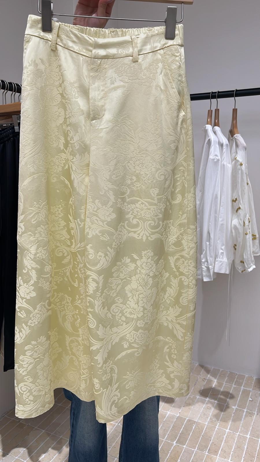 3942S YELLOW ELEGANT, FLORAL TROUSERS, TAILORED FIT, with INTRICATE FLORAL PATTERN