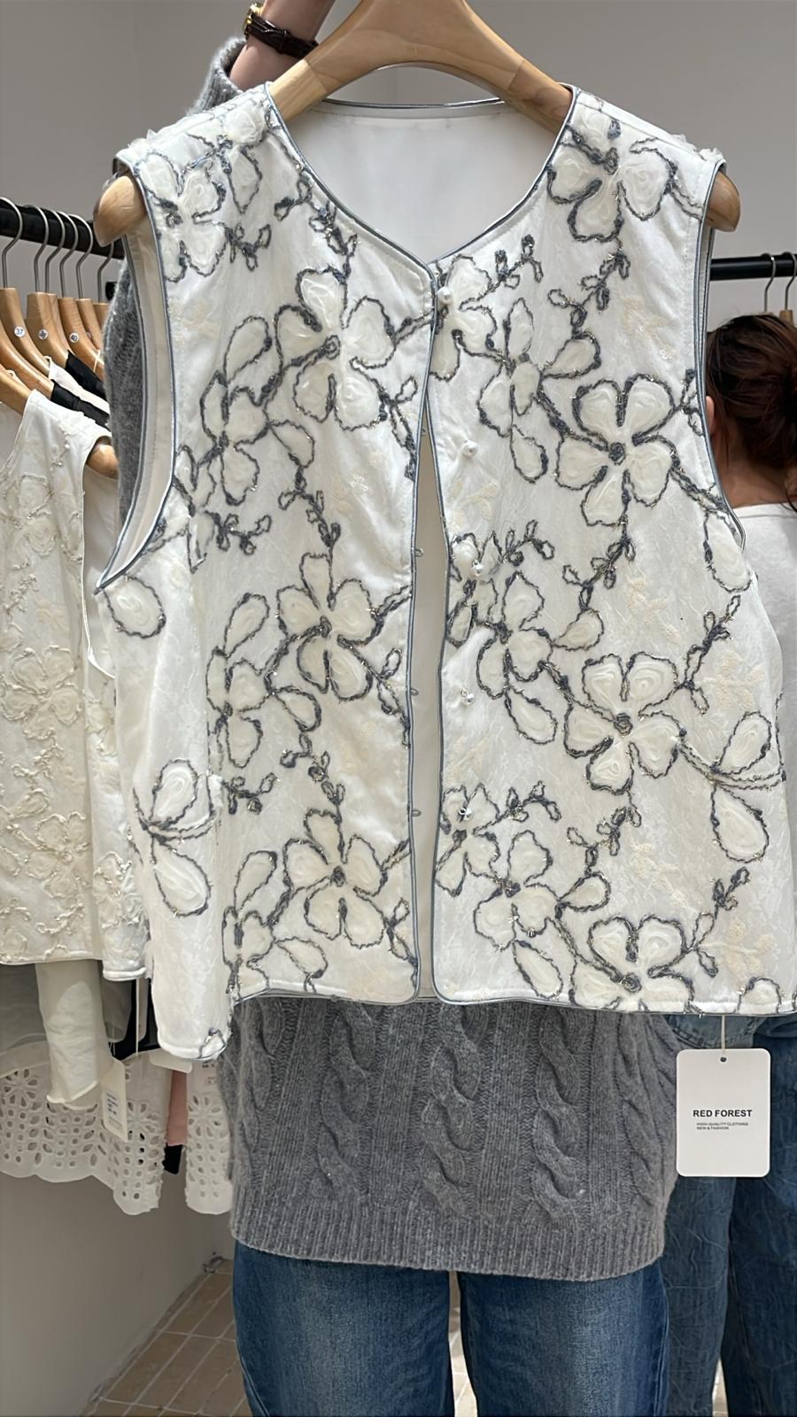 3955S WHITE ELEGANT LACE VEST WITH FLORAL EMBROIDERY