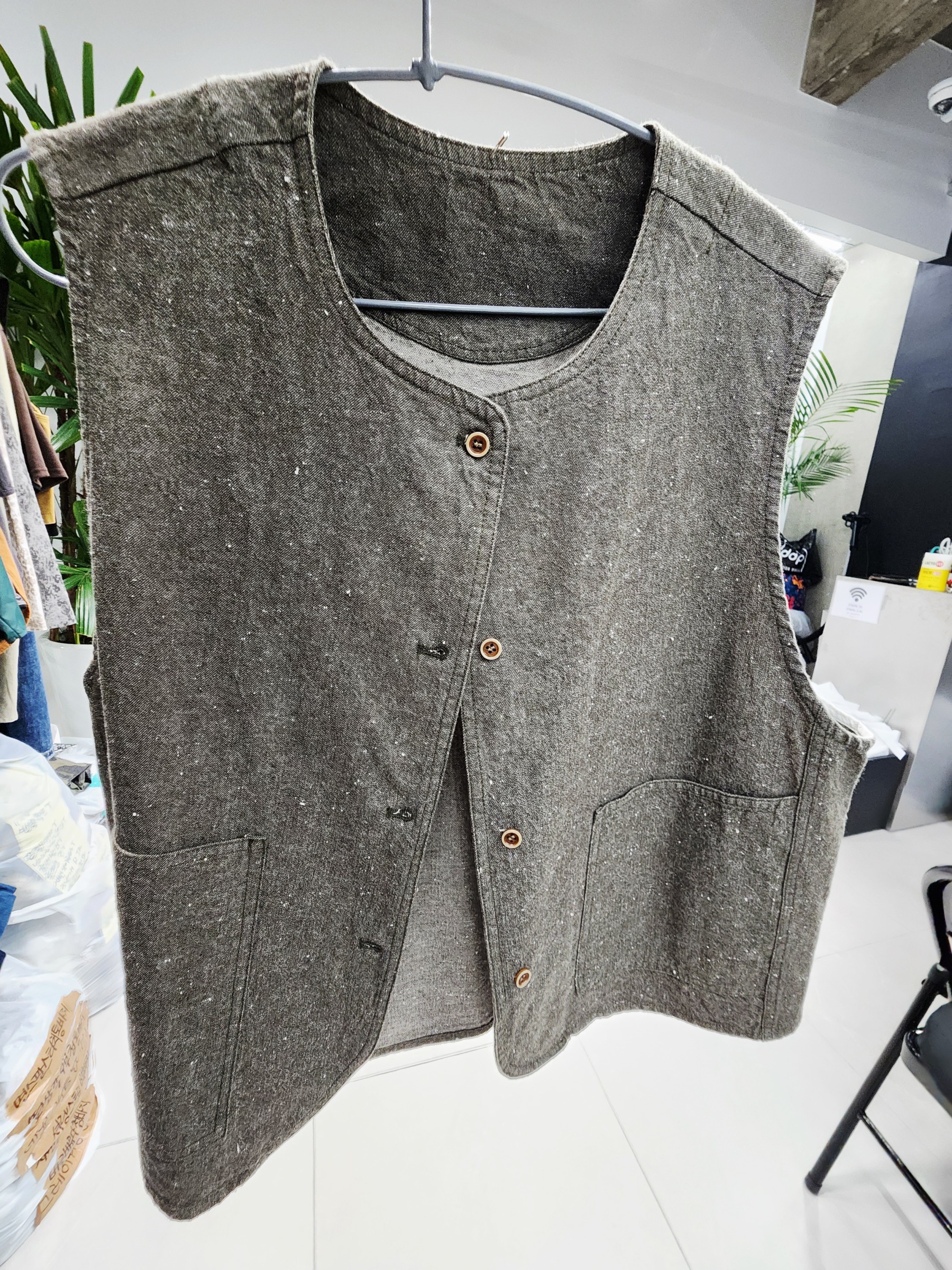 8801K GREEN VINTAGE, LINEN VEST, RELAXED FIT, with BUTTON FRONT