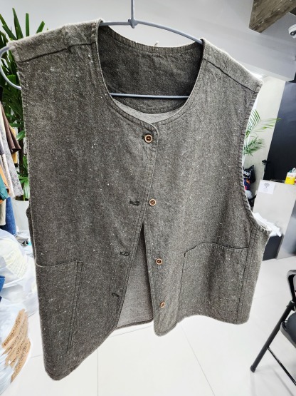 8801K GREEN VINTAGE, LINEN VEST, RELAXED FIT, with BUTTON FRONT