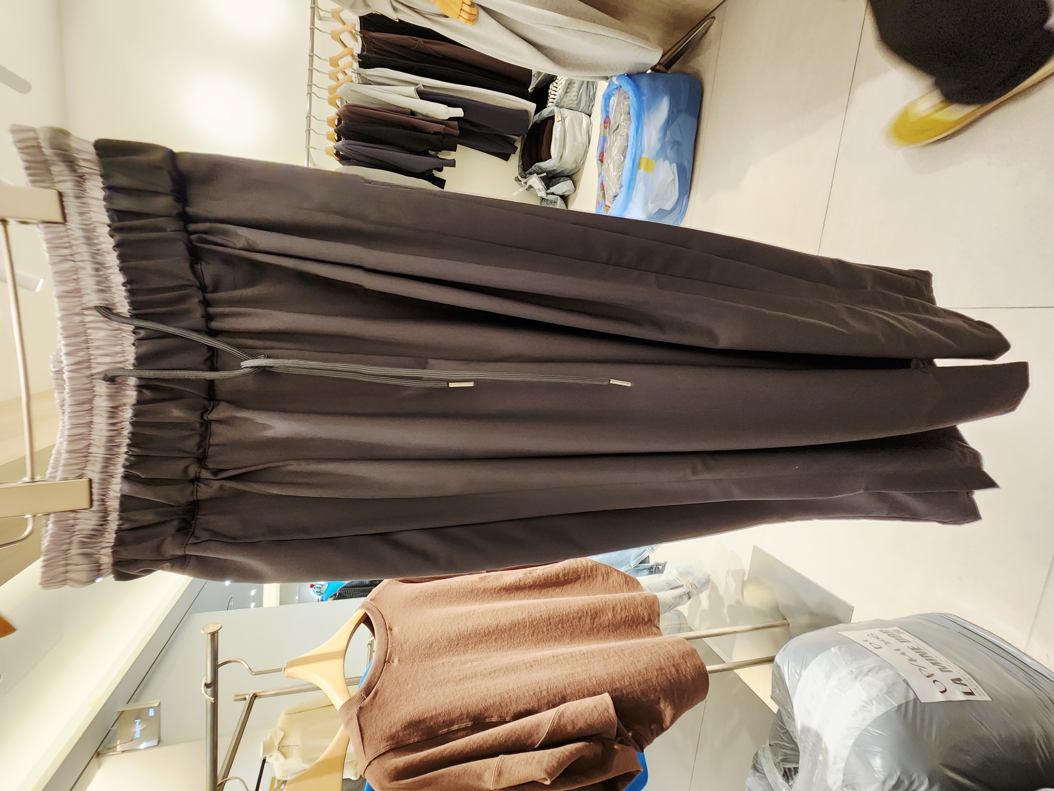 0638T CHARCOAL TROUSERS WITH DRAWSTRING WAISTBAND AND PLEATS