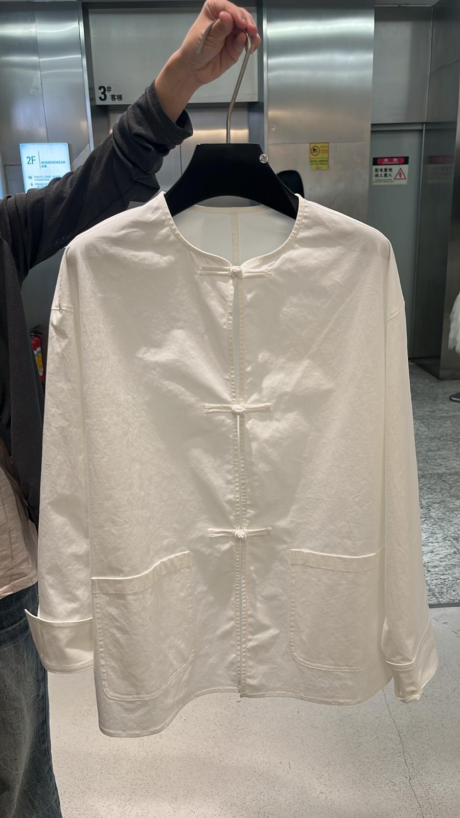 4367S WHITE MINIMALIST BLOUSE, RELAXED FIT, with KNOT BUTTONS