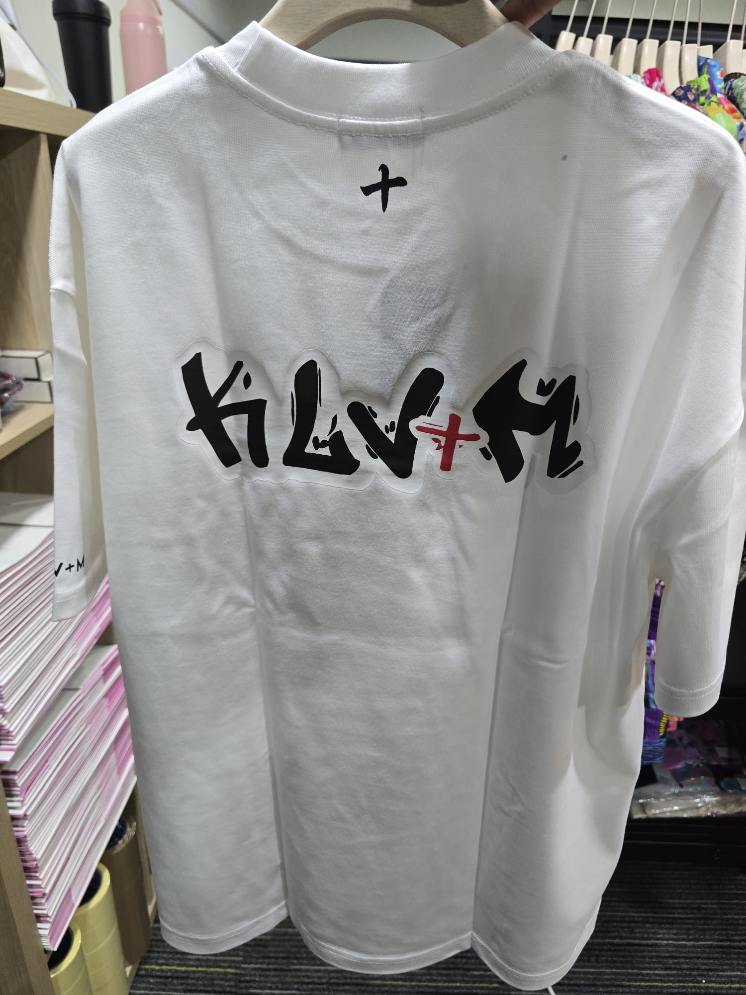 5773A GRAFFITI WHITE