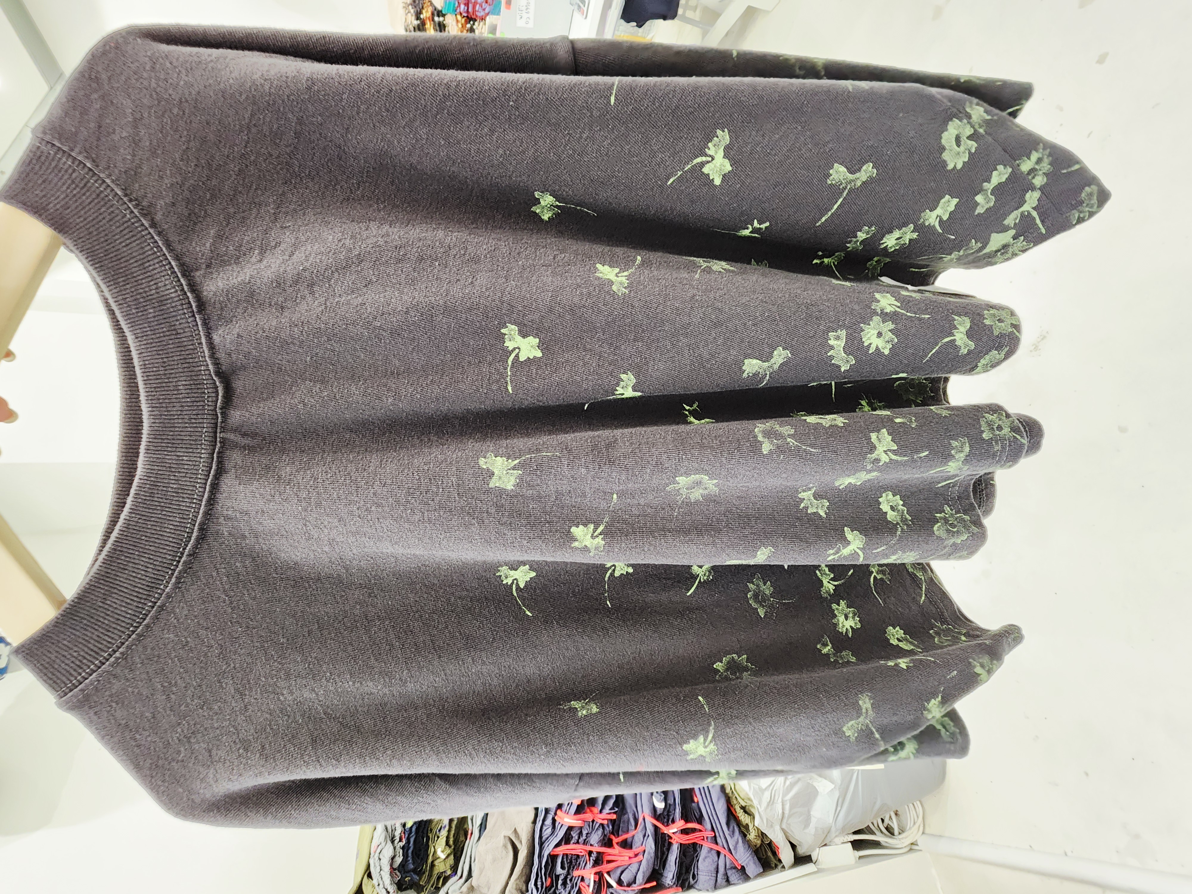 8504K BLACK CASUAL, FLORAL SWEATER, RELAXED FIT, WITH FLORAL EMBROIDERY