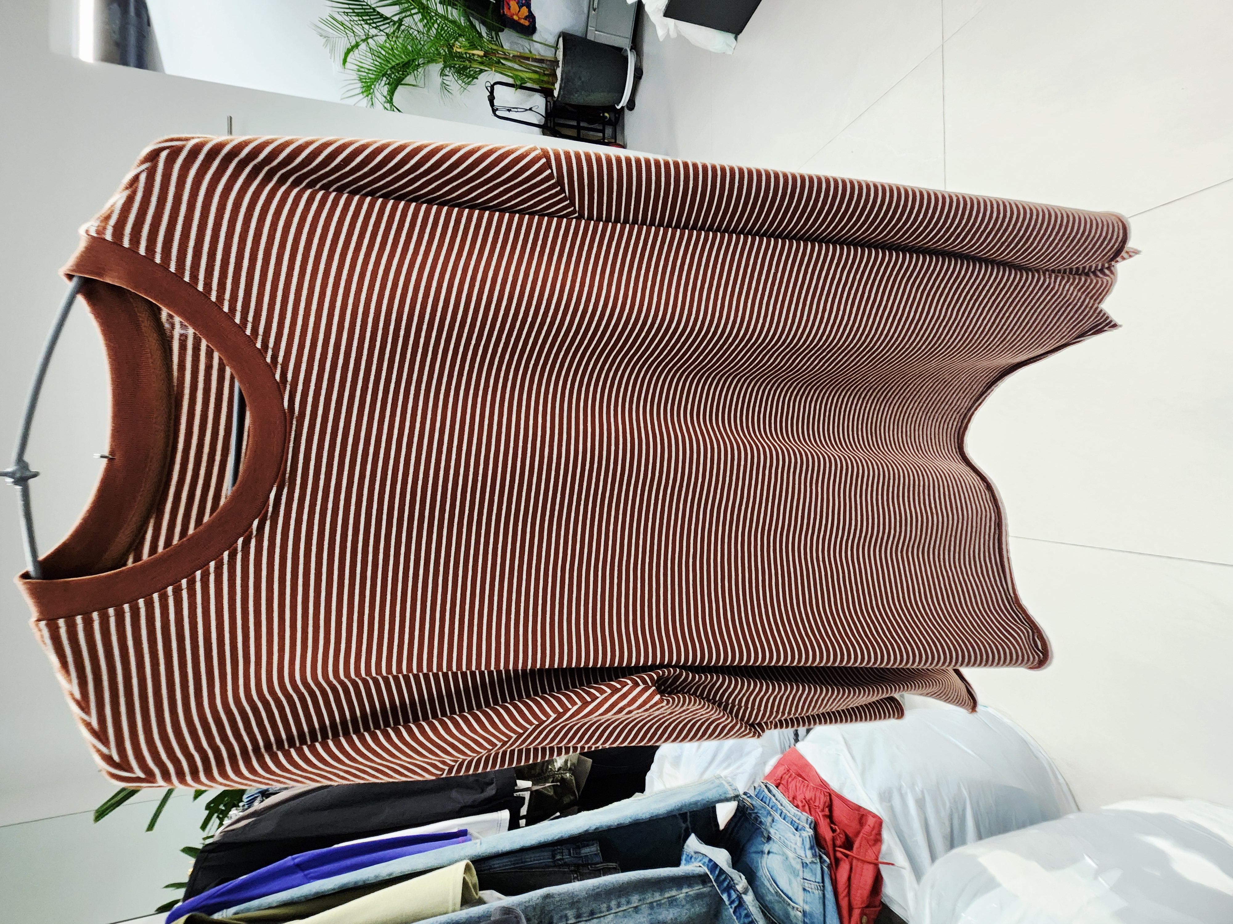 0915T BROWN STRIPED OVERSIZED LONG SLEEVE CREW NECK TEE