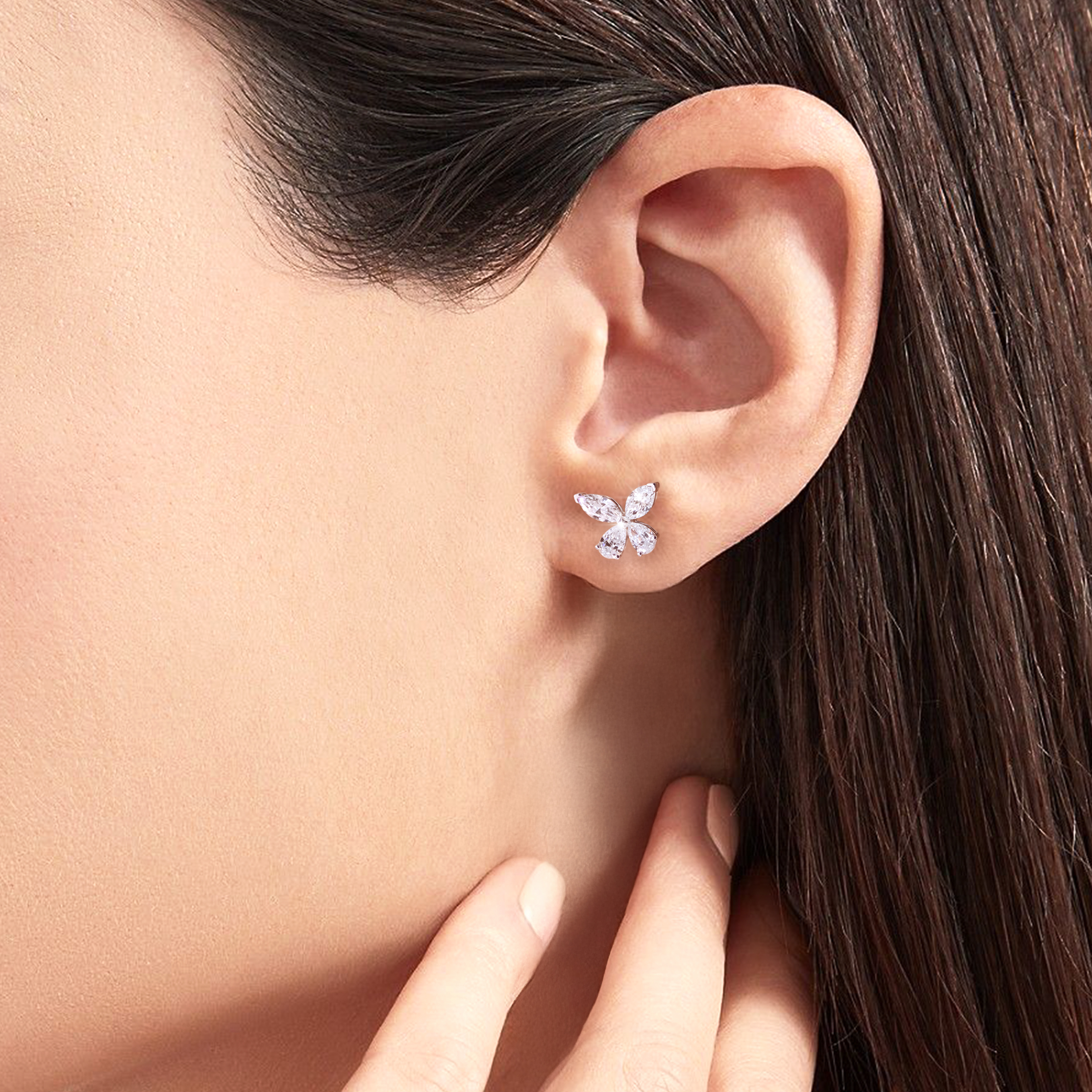 蝴蝶培育鑽石耳環