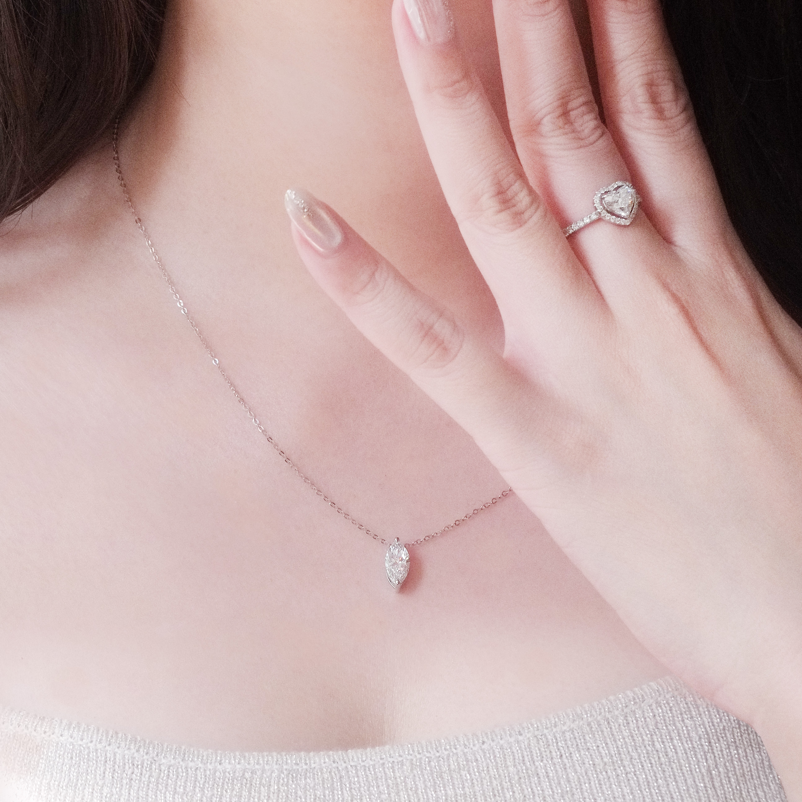 1卡馬眼形培育鑽石梗鑲頸鏈