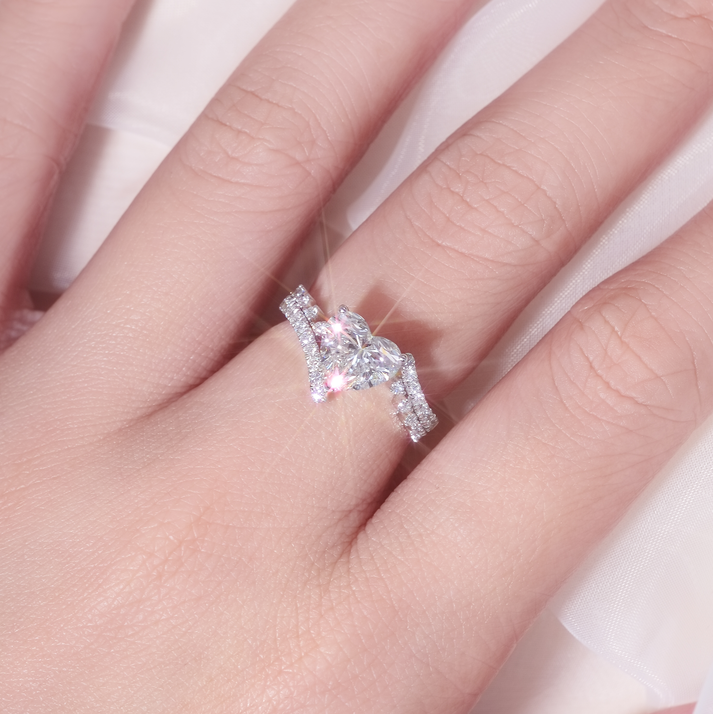 2.01ct D VVS2 心形培育鑽石18K白金戒指 (附證書)