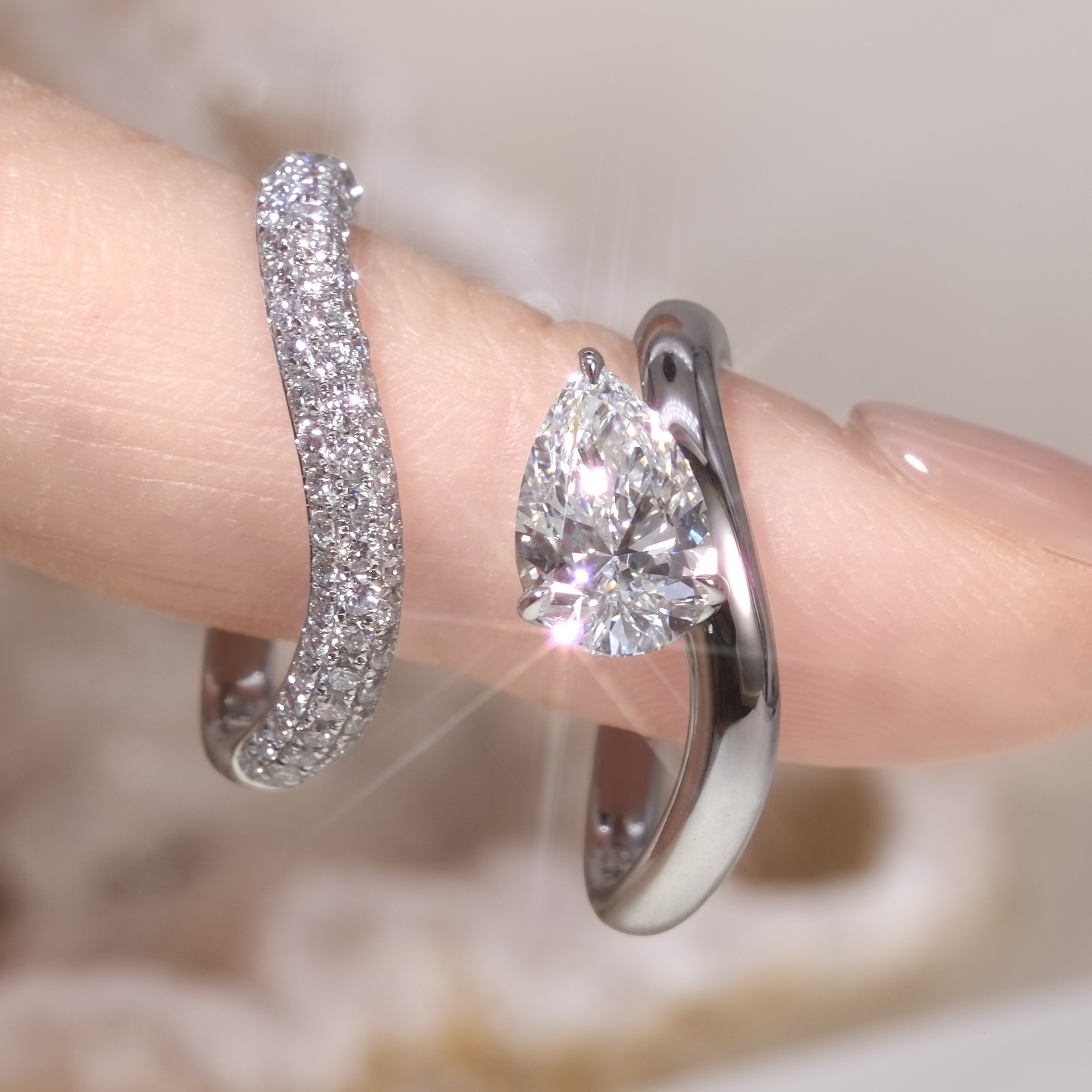 1.56ct D VS1 梨形培育鑽石18K白金套裝戒指 (附證書)