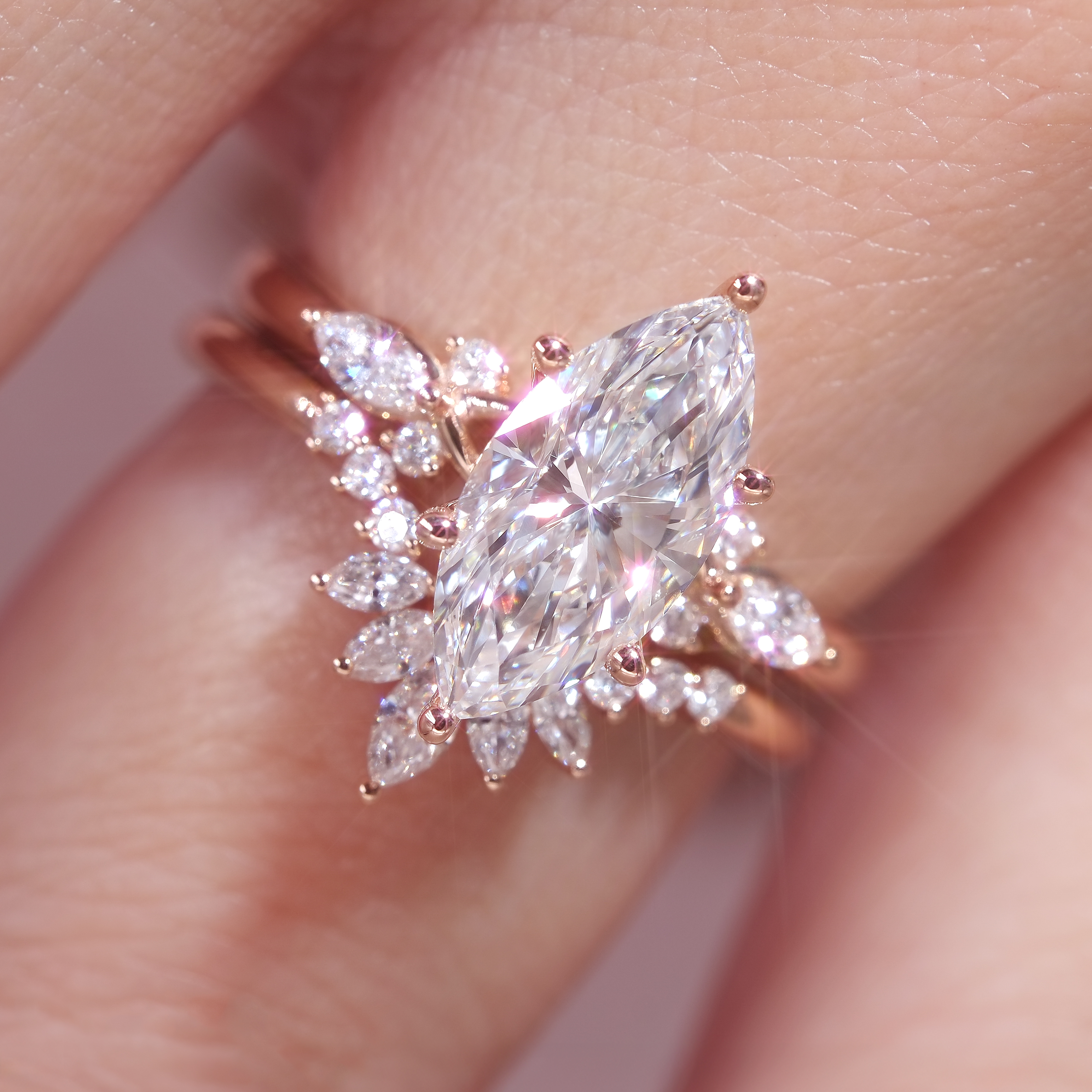 2.01ct D VVS2 馬眼形培育鑽石18K玫瑰金 套戒 (附證書)