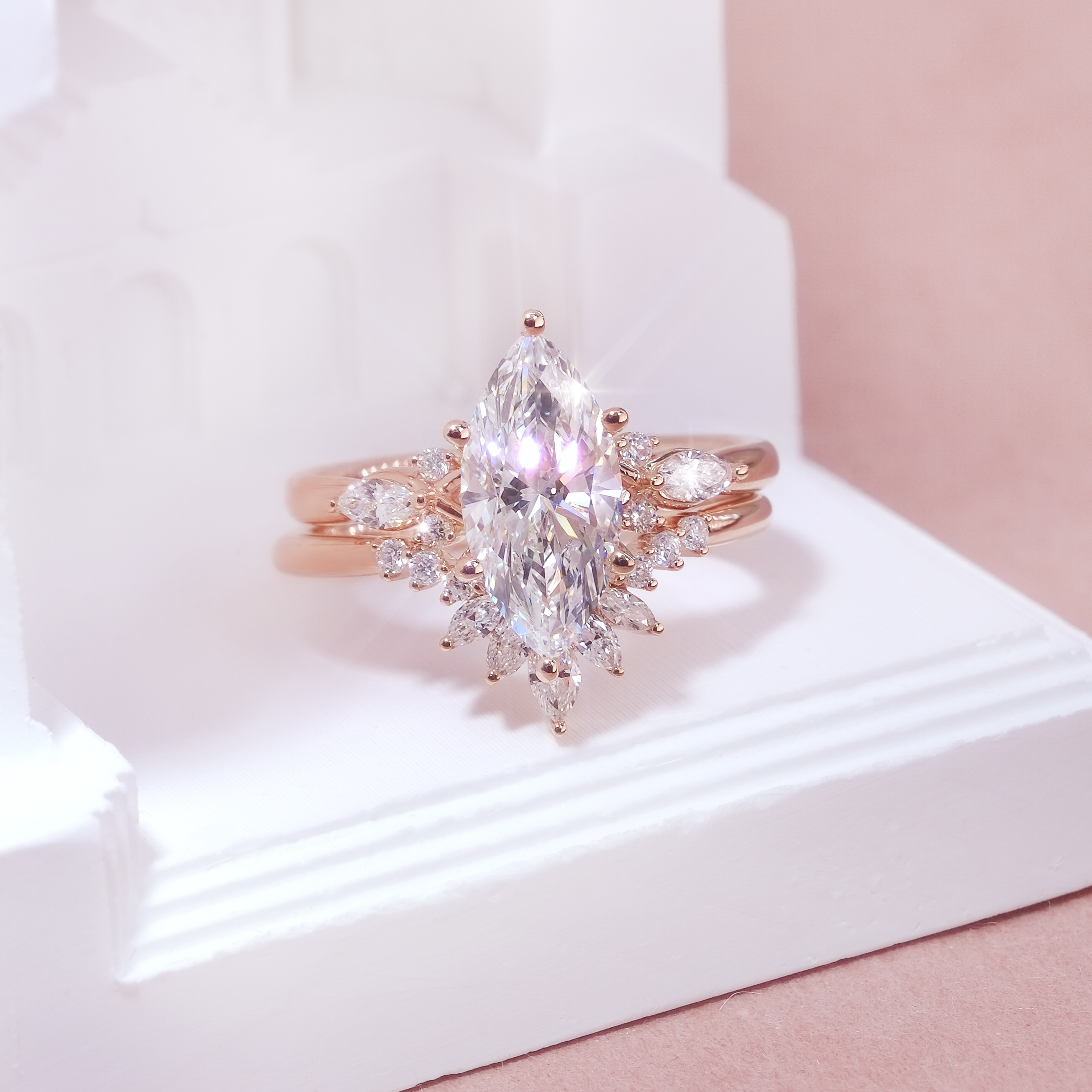 2.01ct D VVS2 馬眼形培育鑽石18K玫瑰金 套戒 (附證書)