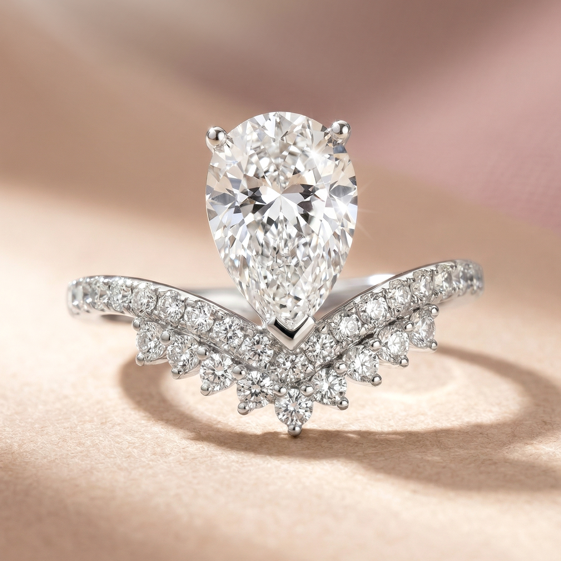 2.08ct D VVS2 梨形培育鑽石18K白金V形戒指 (附IGI證書)