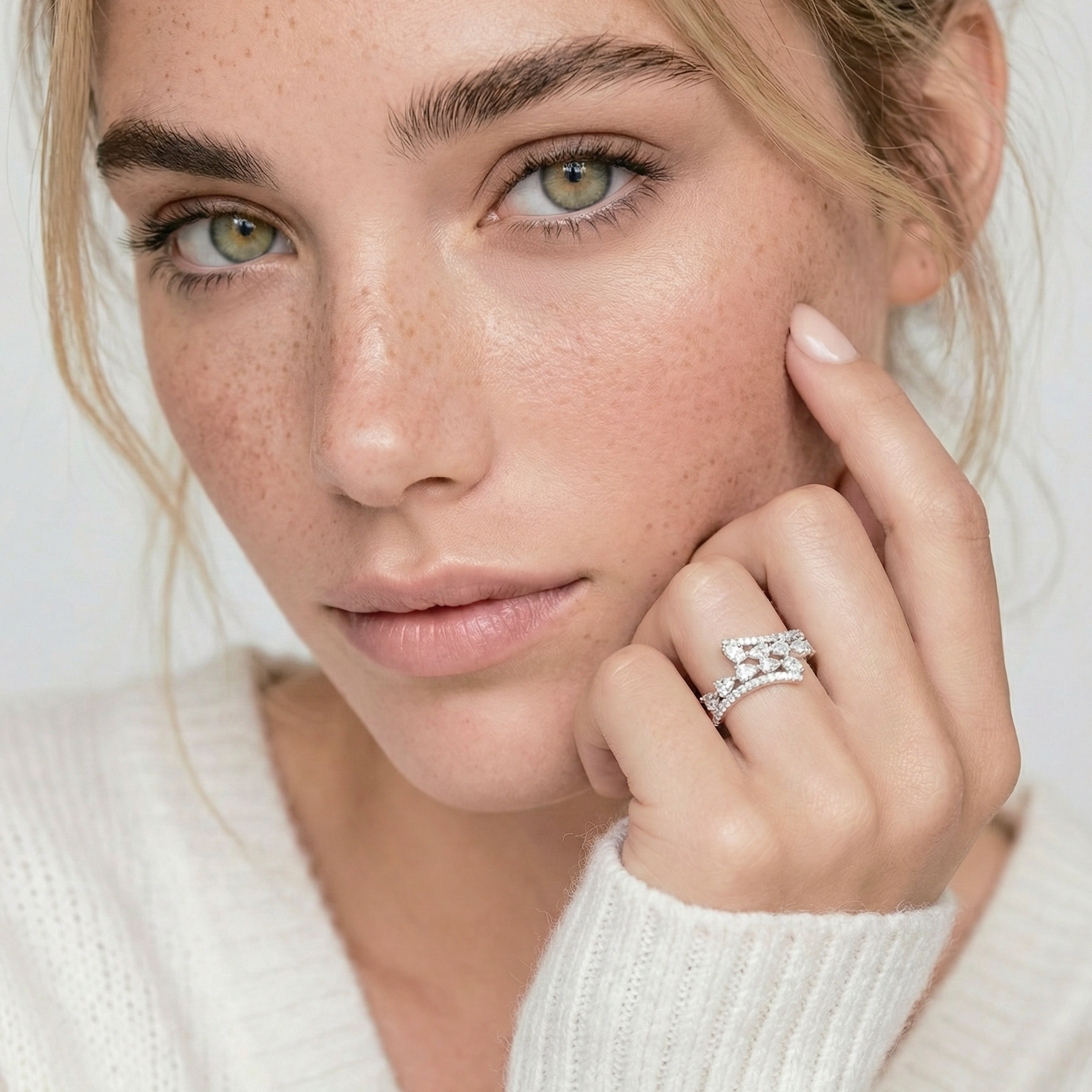 水滴流線形排鑽戒指