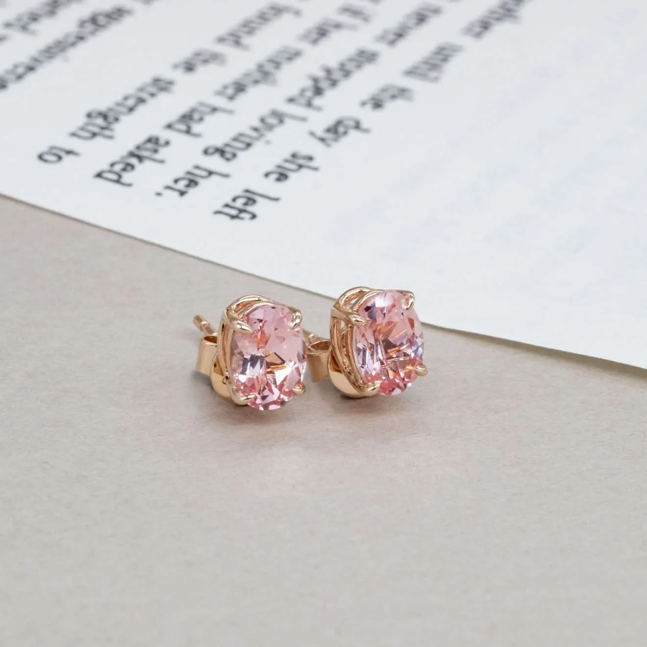 蝴蝶結橢圓形培育寶石三戴耳環