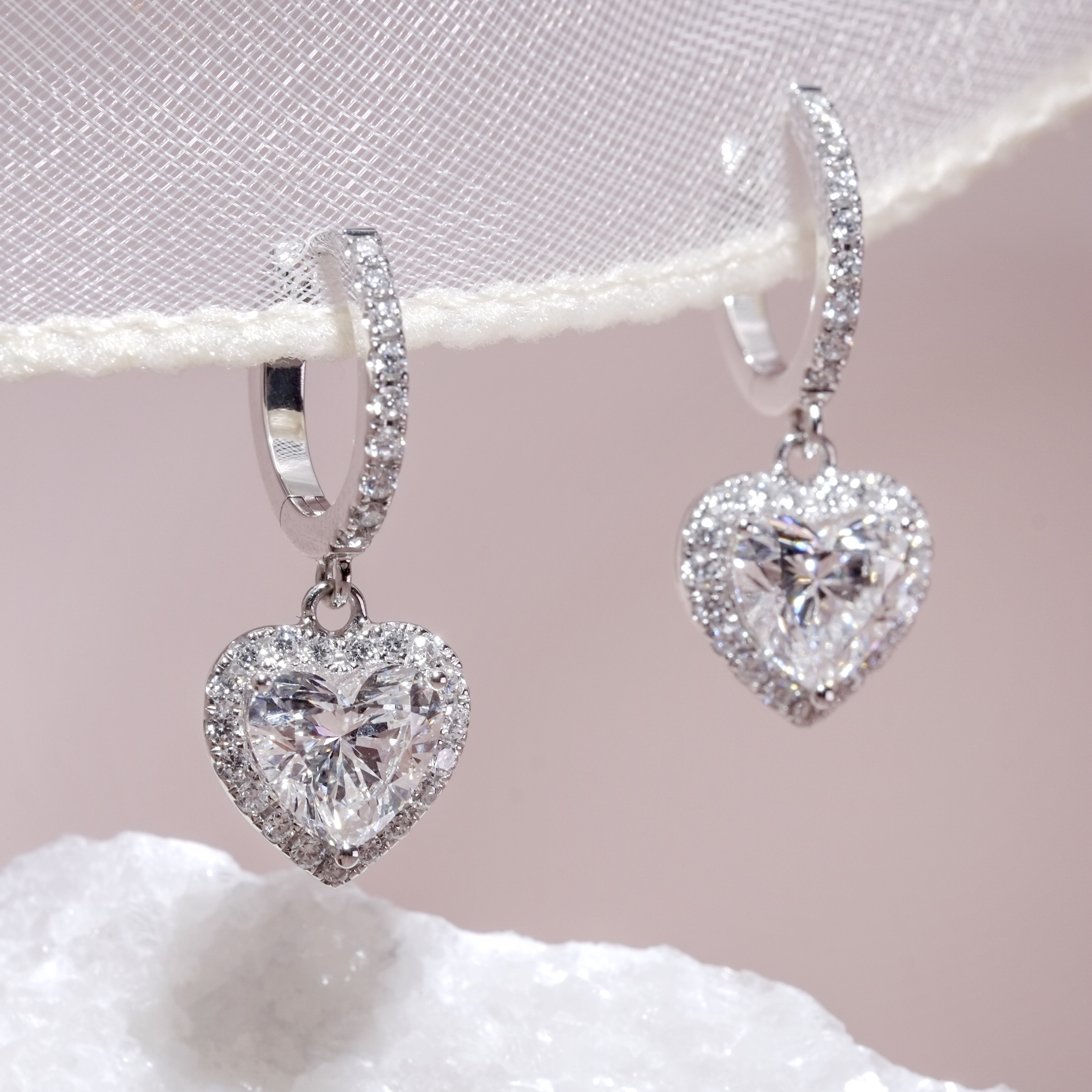 心形培育鑽石光環垂墜耳環