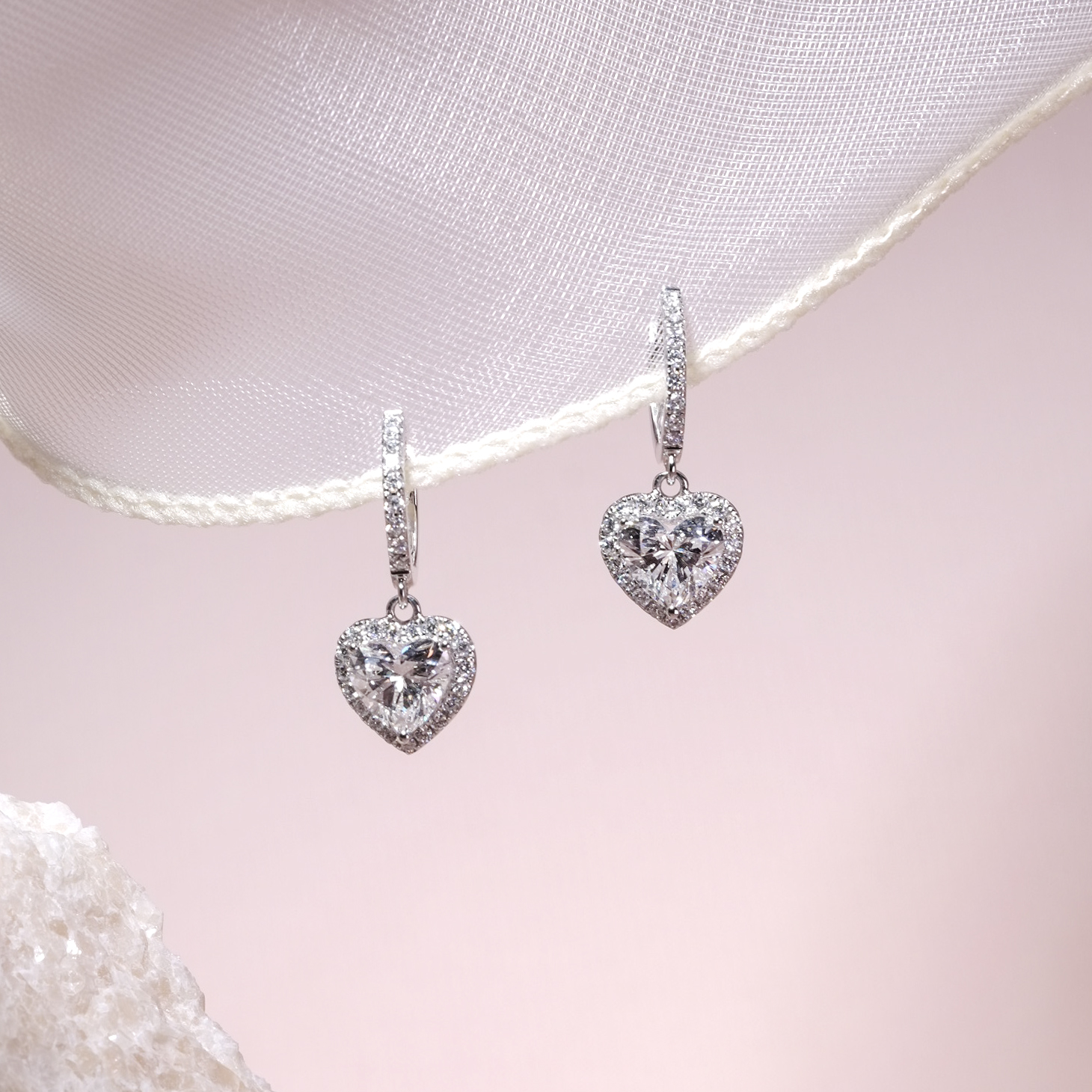 心形培育鑽石光環垂墜耳環