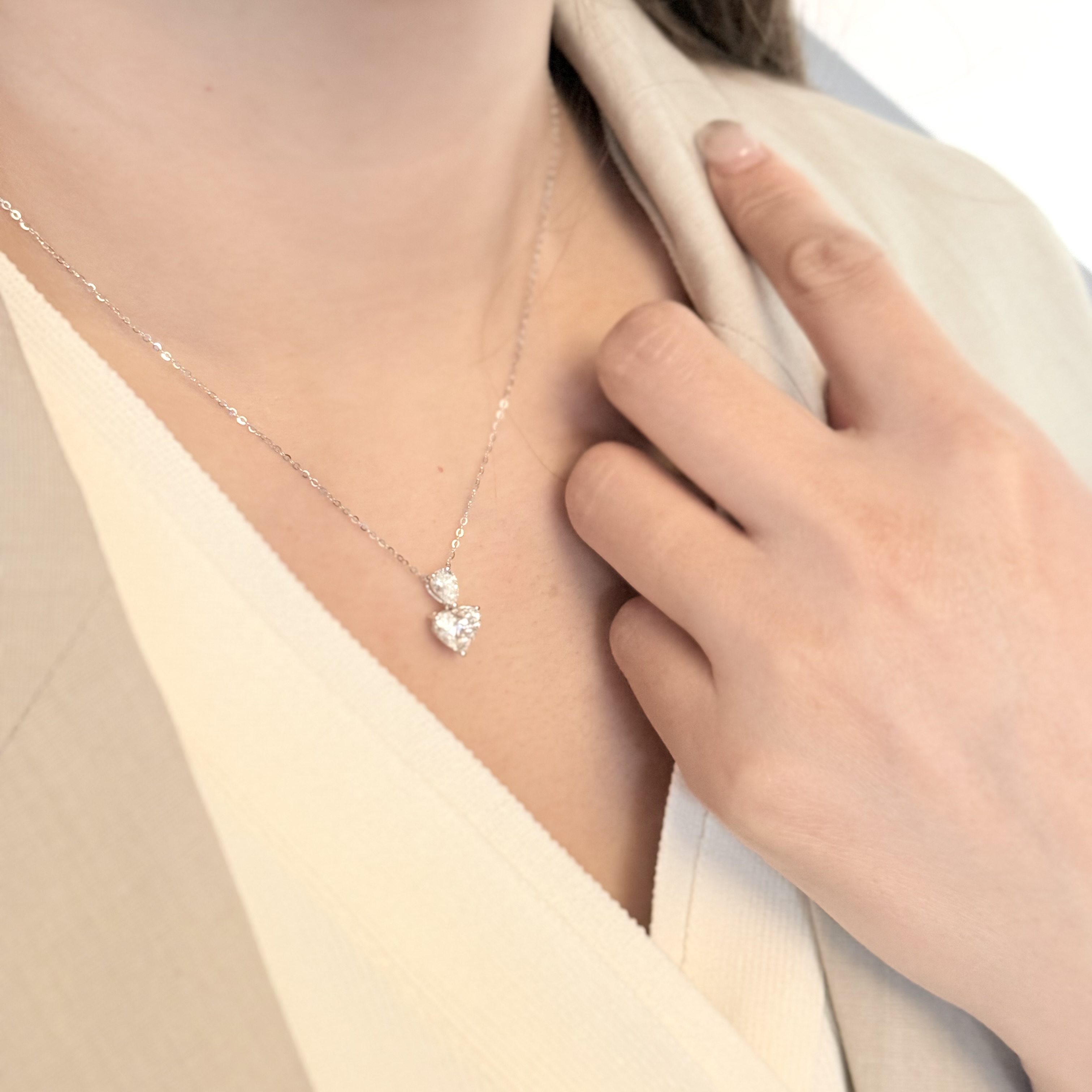 梨形及心形培育鑽石吊墜連18K頸鏈