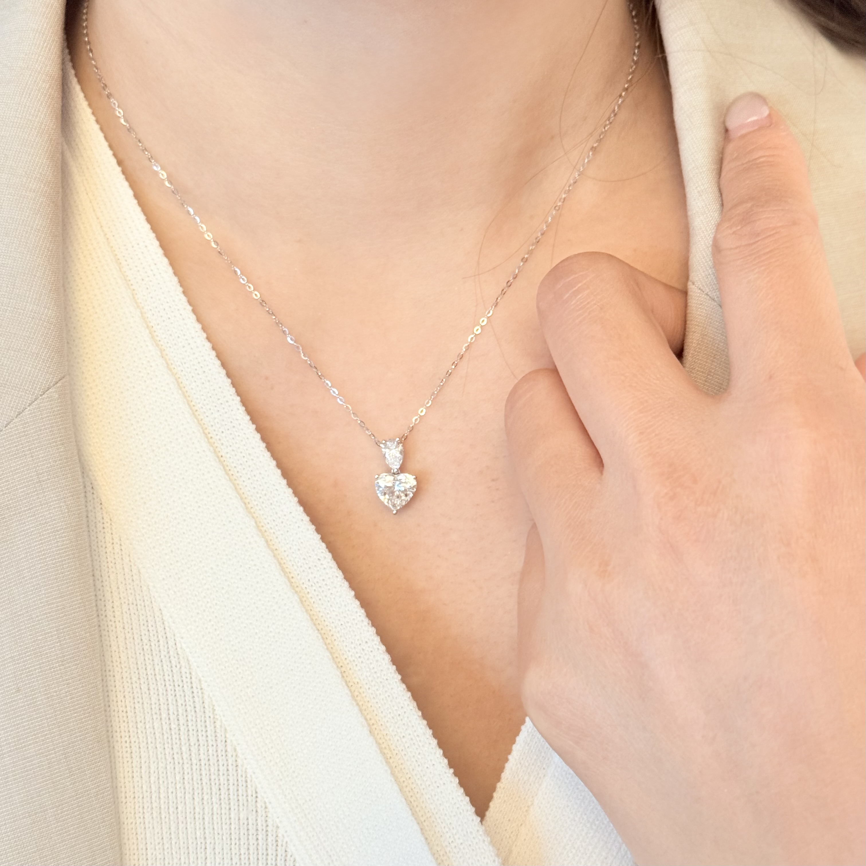 梨形及心形培育鑽石吊墜連18K頸鏈