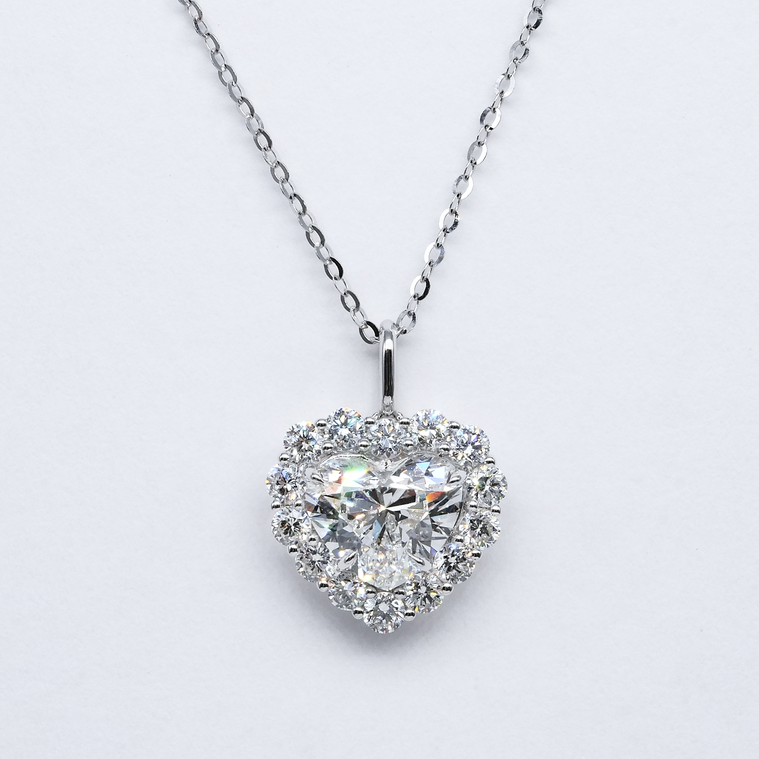 心形培育鑽石光環吊墜連18K頸鏈