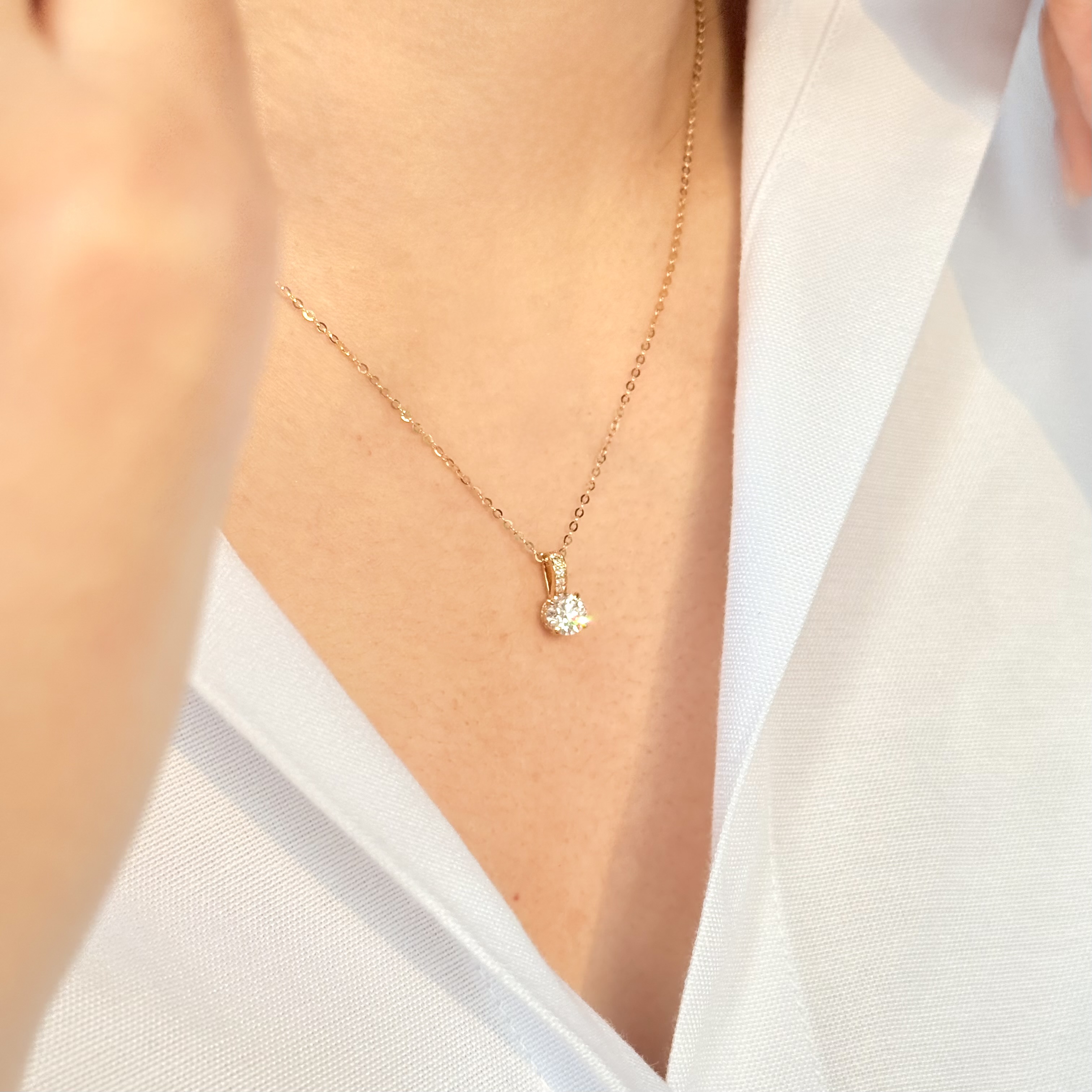 閃耀培育鑽石吊墜連18K頸鏈