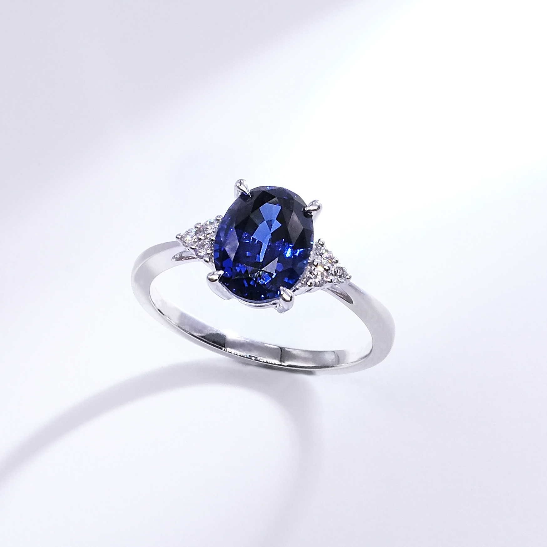 2.63ct 橢圓形藍寶石18K白金戒指 (附證書 524216333)