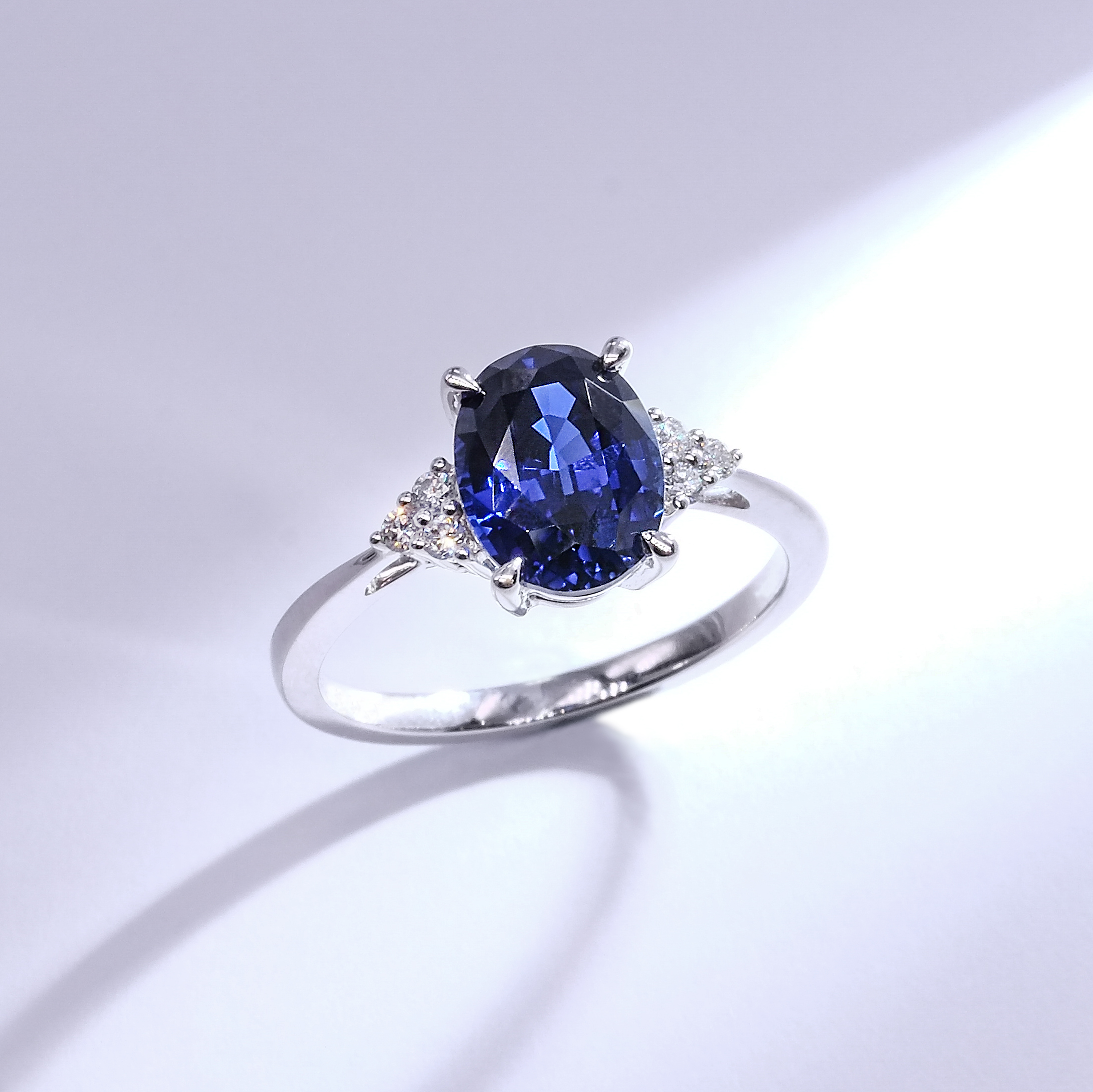 2.63ct 橢圓形藍寶石18K白金戒指 (附證書 524216333)