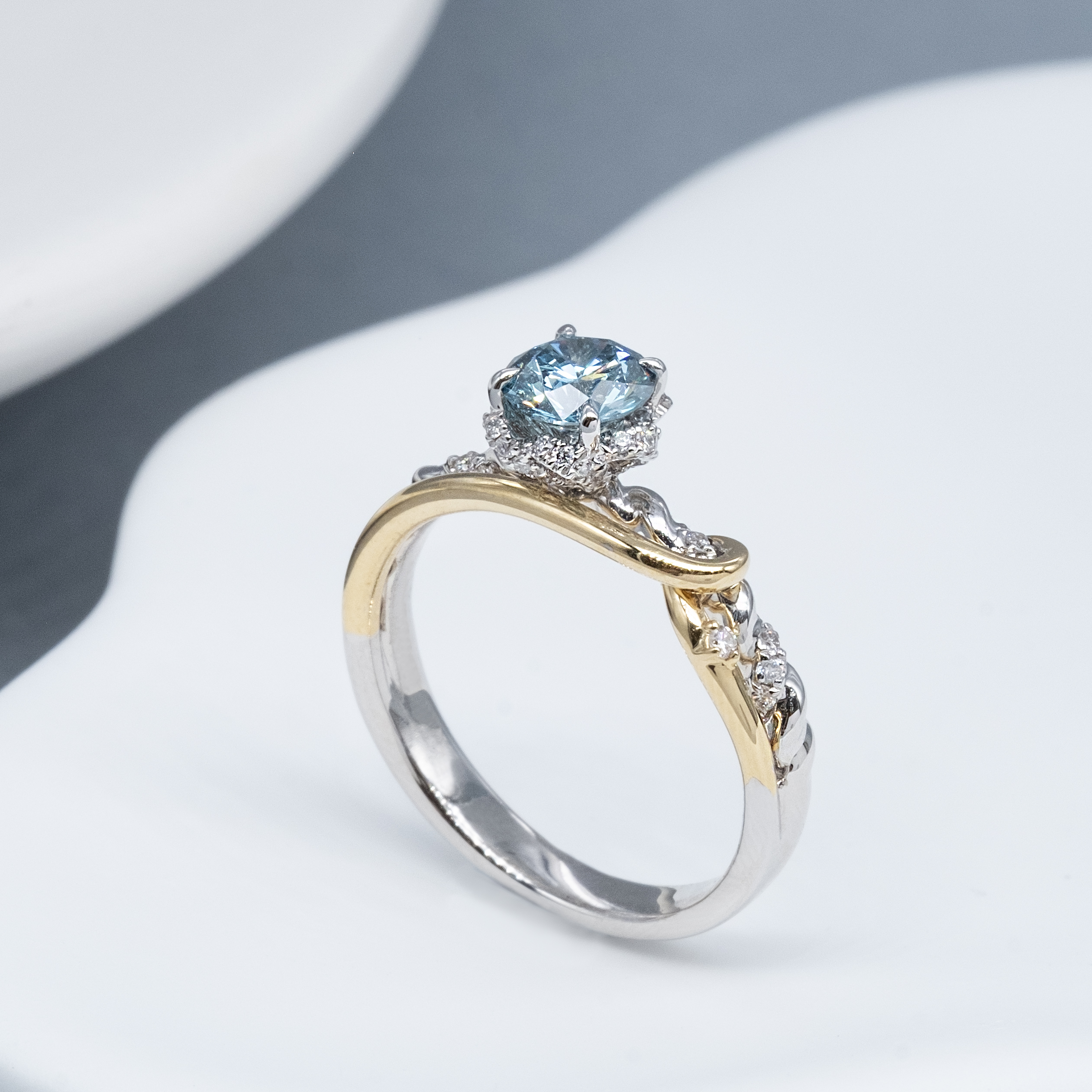 0.60ct 培育藍鑽18K金戒指 