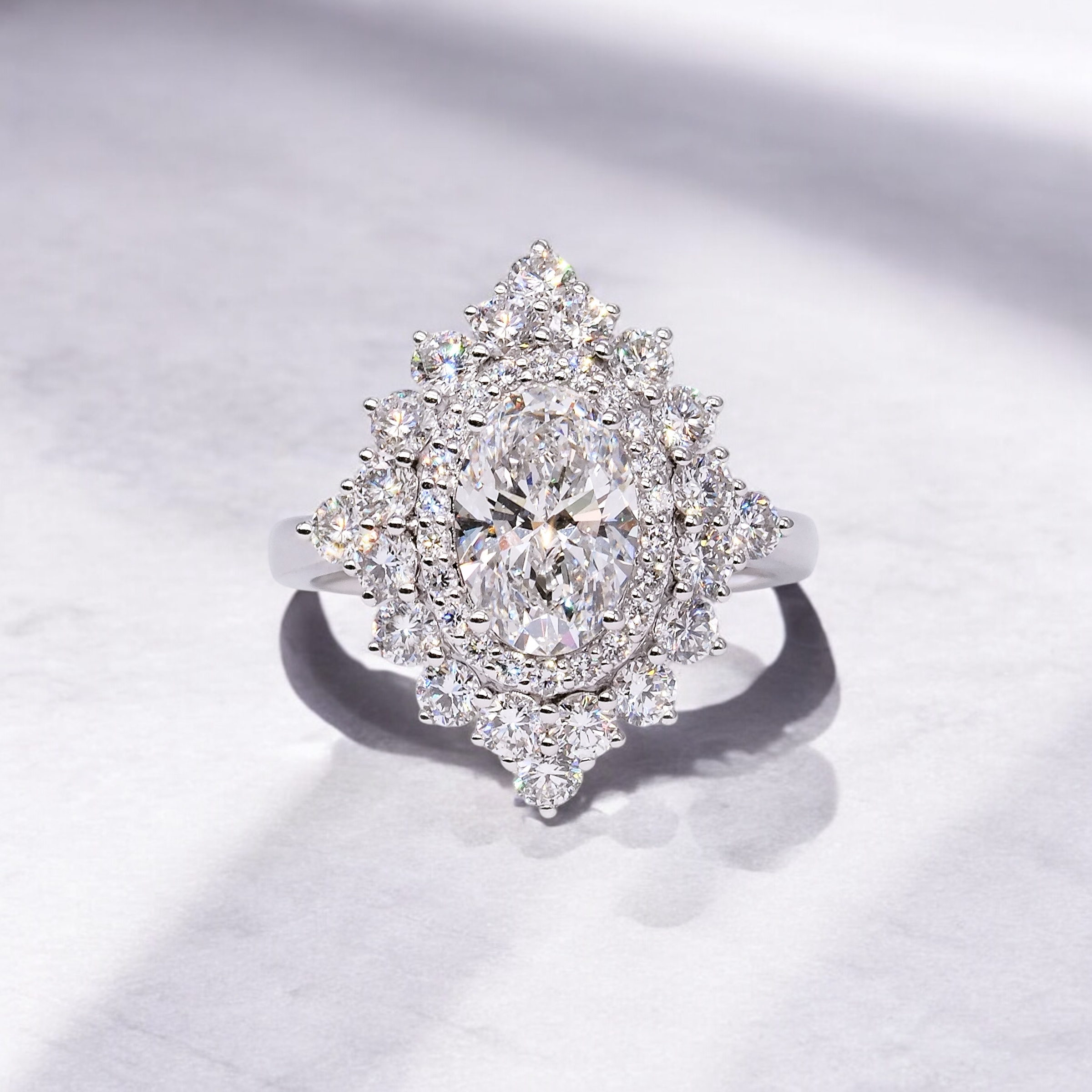 1.53ct D VVS2 橢圓形培育鑽石18K白金戒指