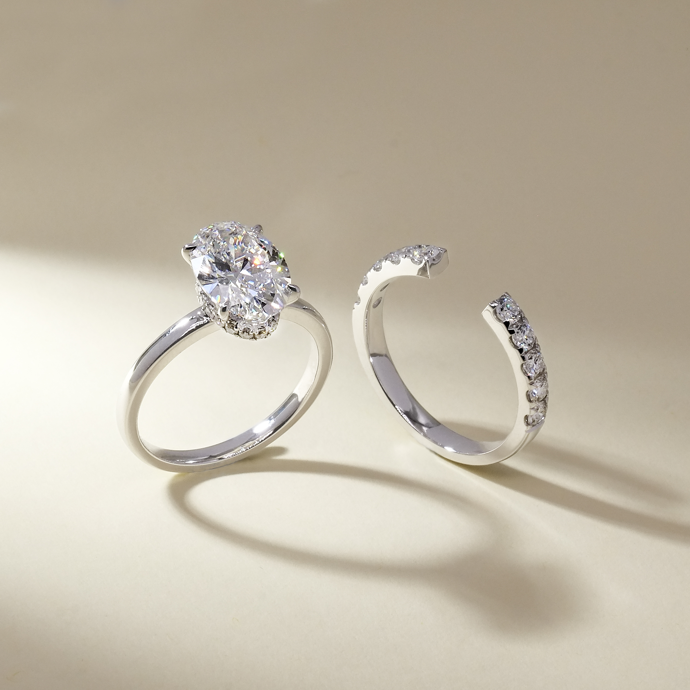 18K White Gold IGI Certified Oval Lab-Grown Diamond Ring Set - Stackable