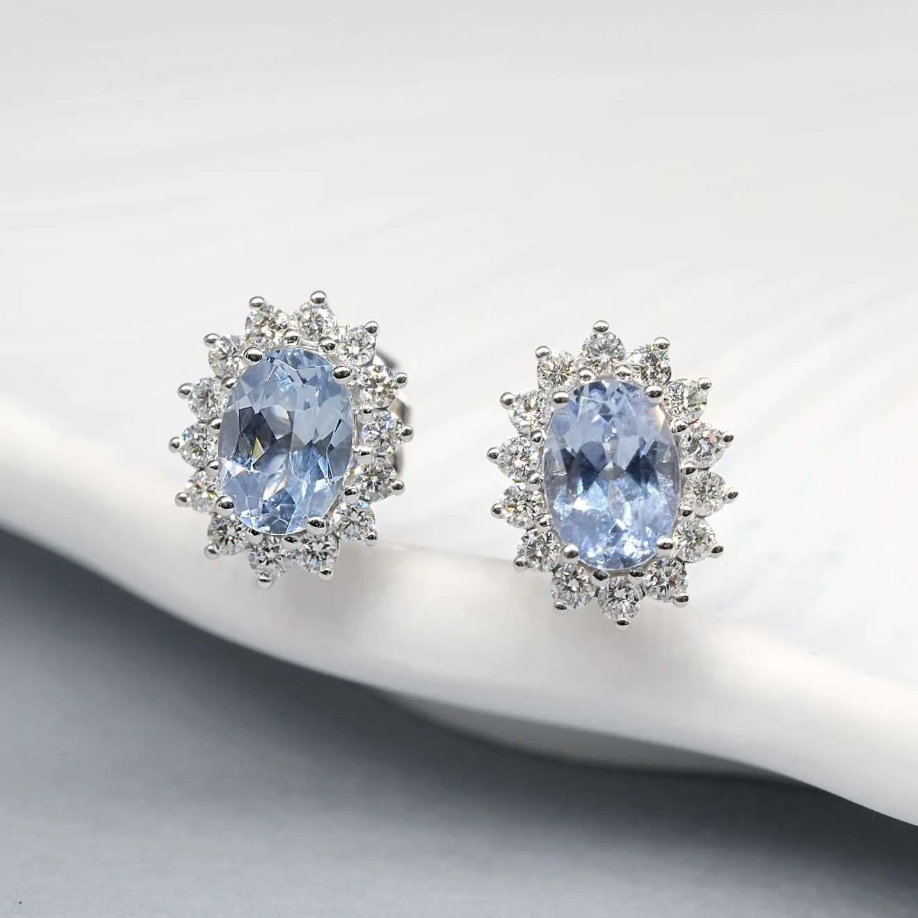 清雅光環培育寶石耳環