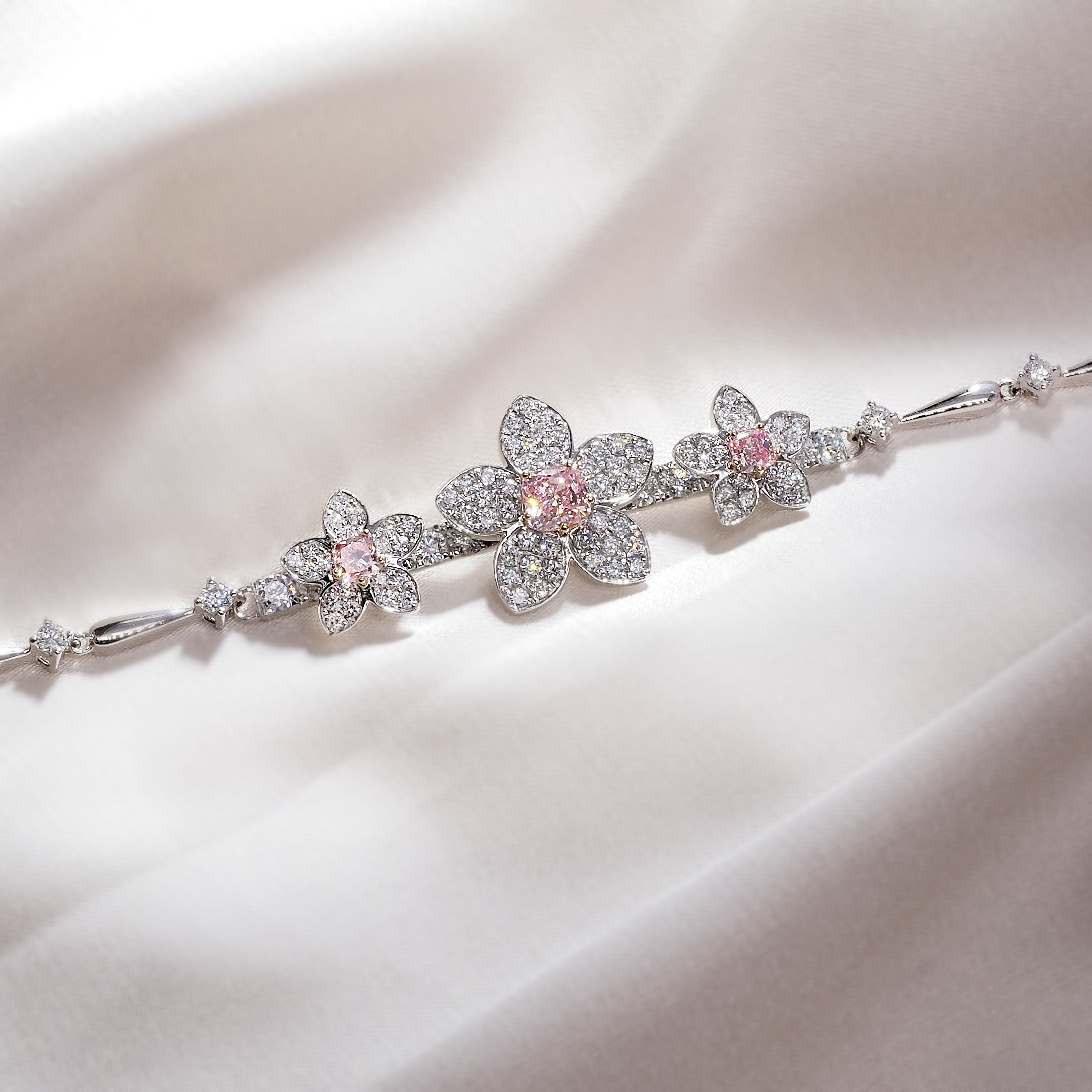 櫻花培育粉鑽18K白玫瑰金手鏈 (附證書)