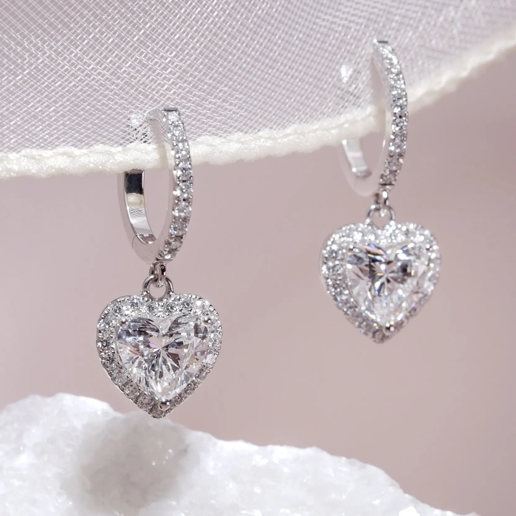 心形培育鑽石光環垂墜耳環 (附IGI證書)