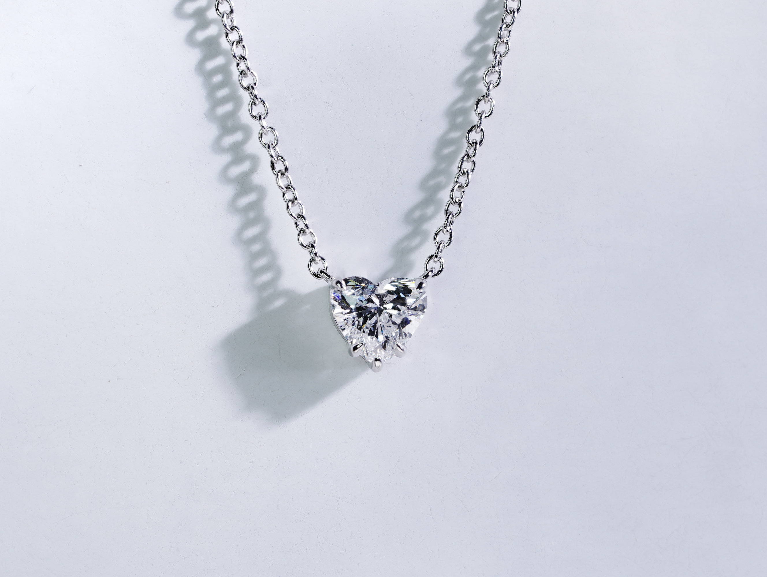 0.50ct 心形培育鑽石頸鏈，頂級 DEF VVS 淨度，18K白金簡約愛心設計