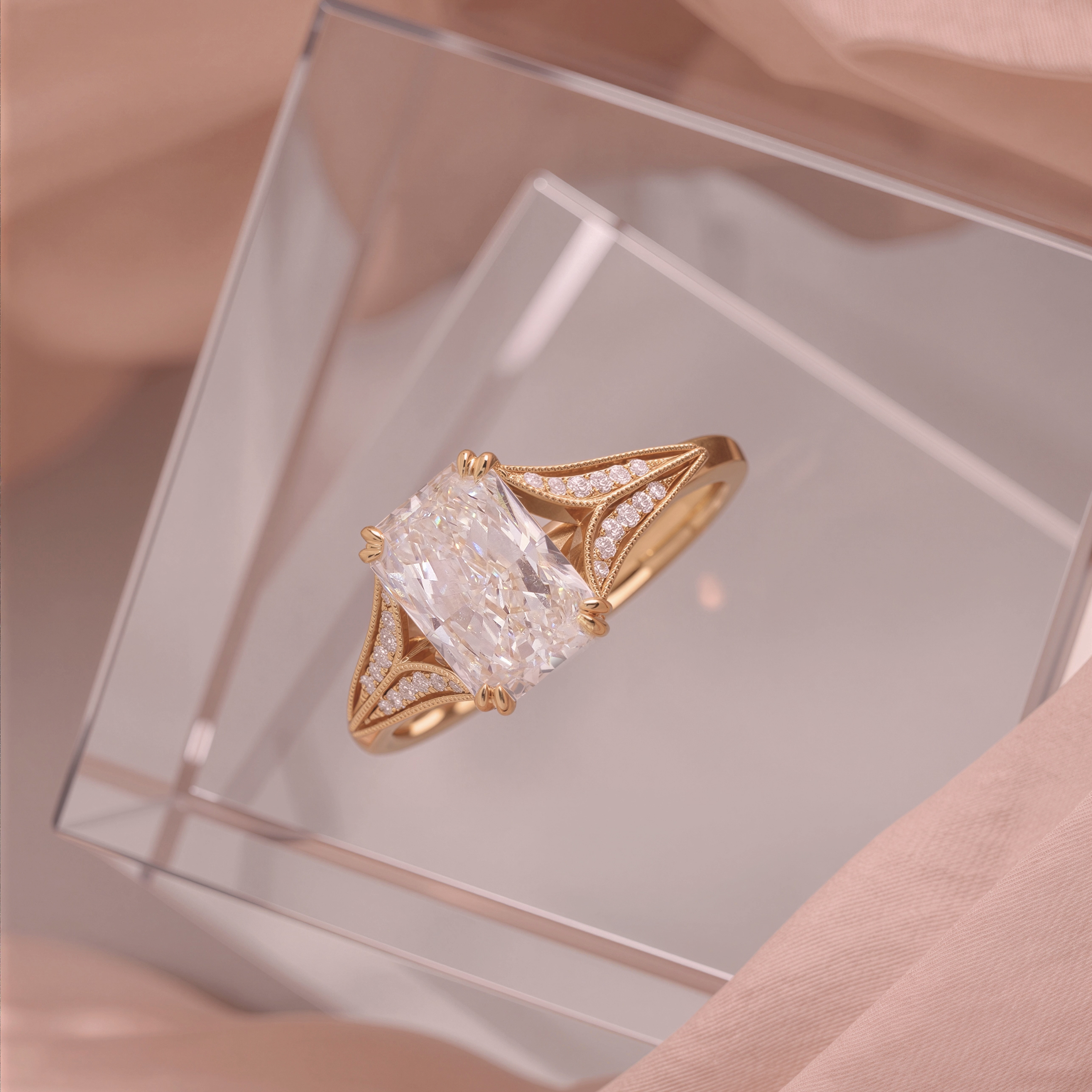 2.00ct D VVS2 雷地恩形 Radiant Cut 培育鑽石雙臂18K黃金戒指 (附IGI證書)