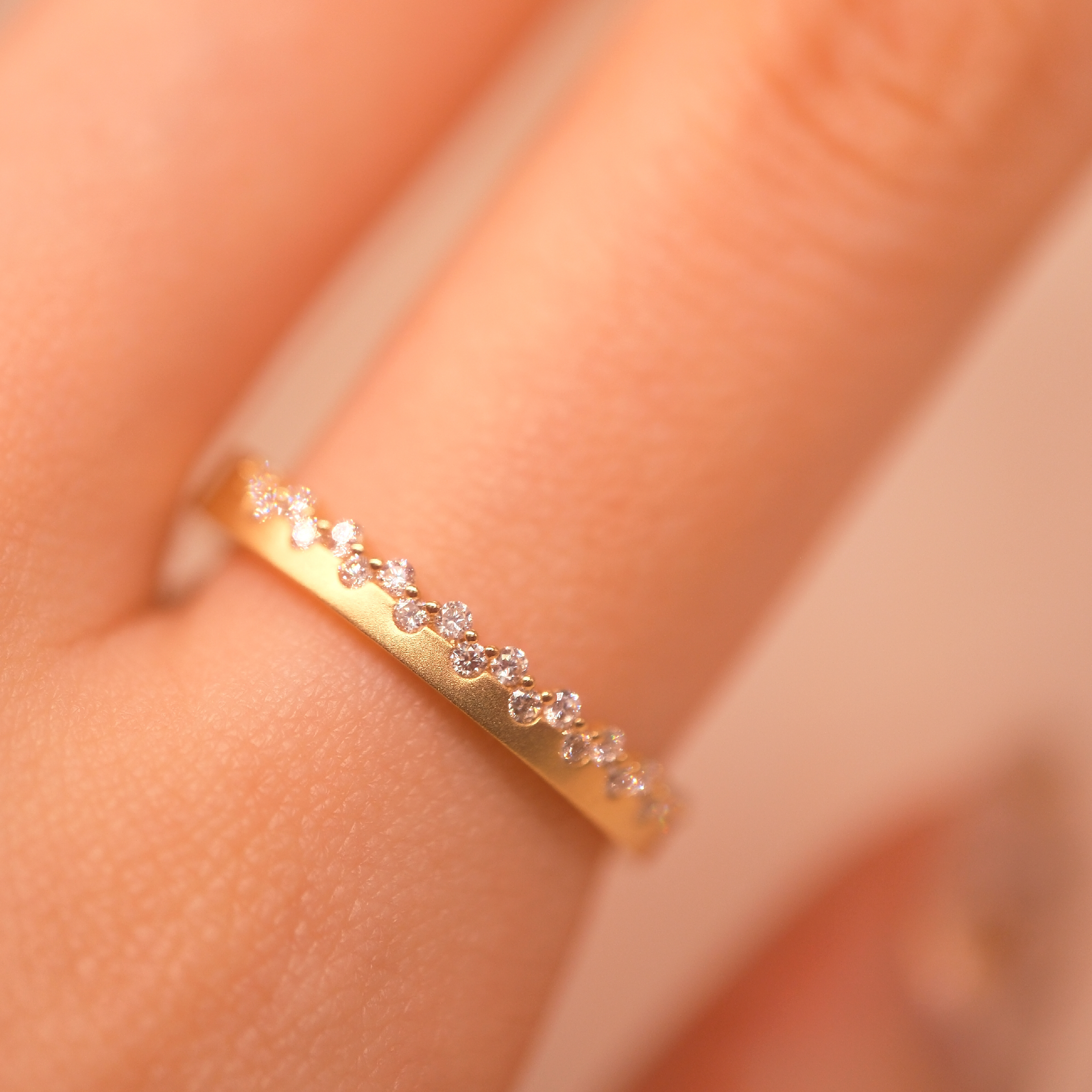 培育鑽石 18K 金日系噴砂波浪排戒