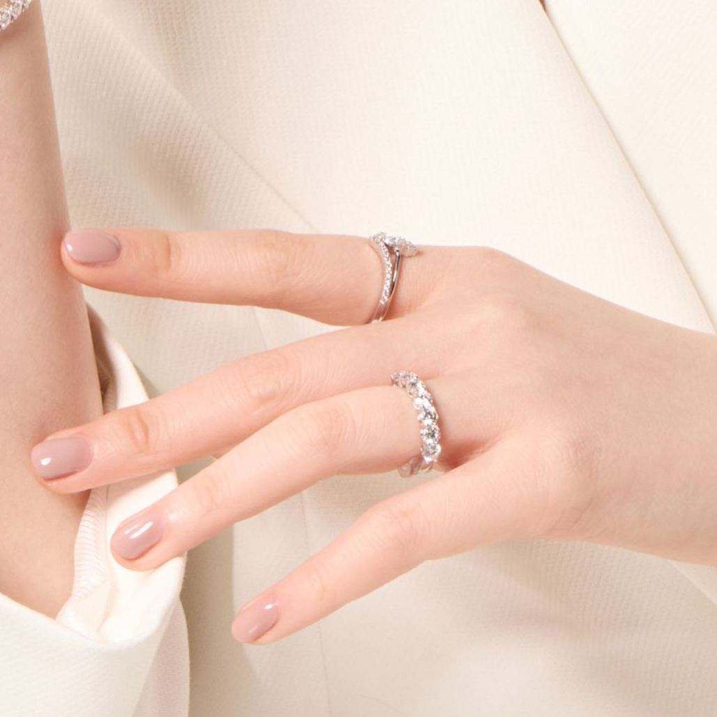 七粒圓形培育鑽石戒指 (共80份）