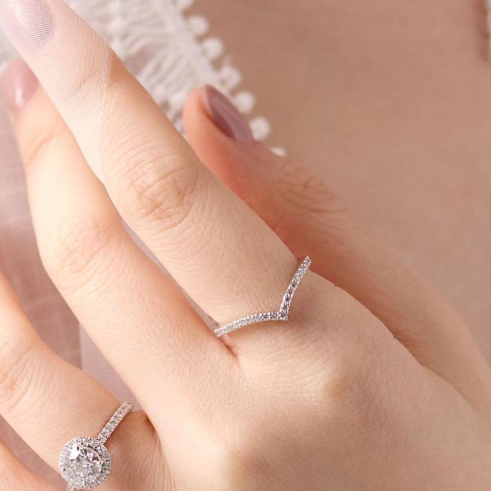 經典百搭培育鑽石V形線戒
