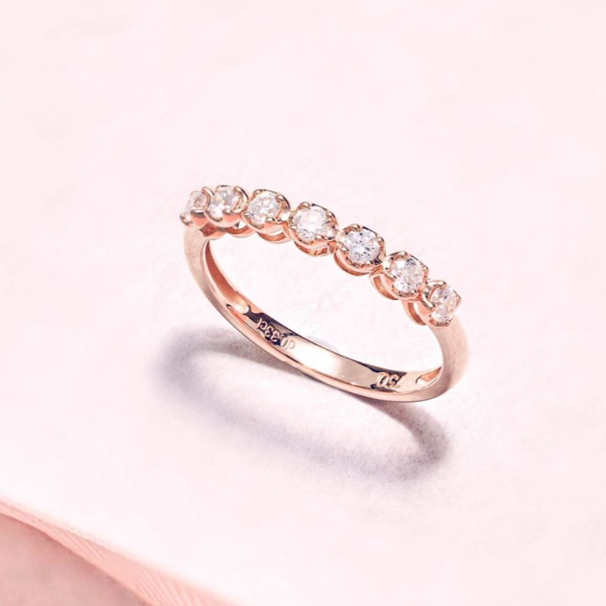 七粒法式培育鑽石戒指