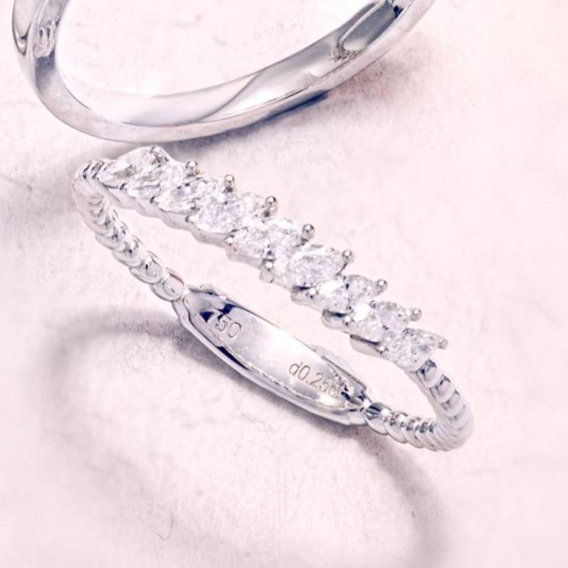 精緻馬眼形培育鑽石疊搭圓珠戒指