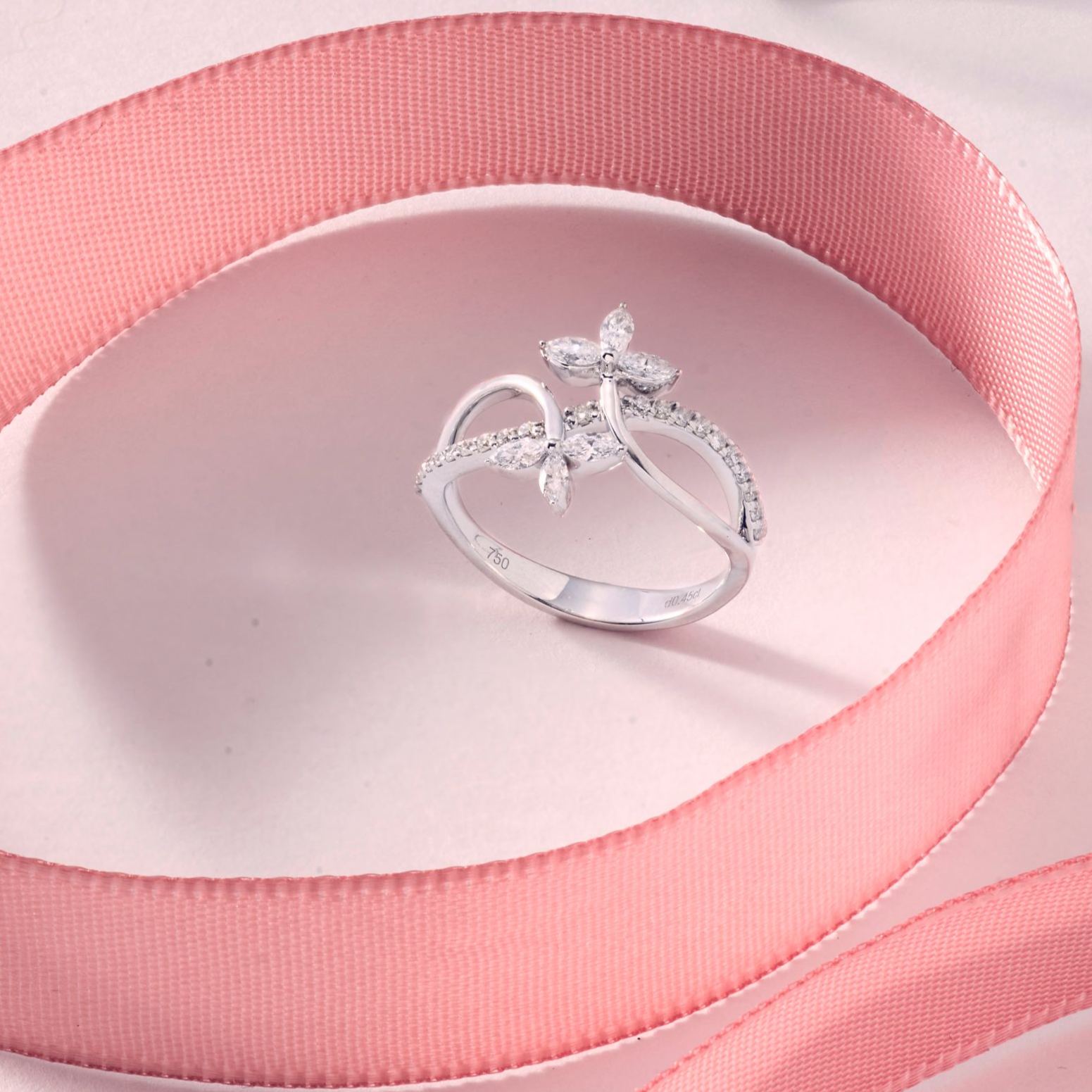 繁花培育鑽石戒指