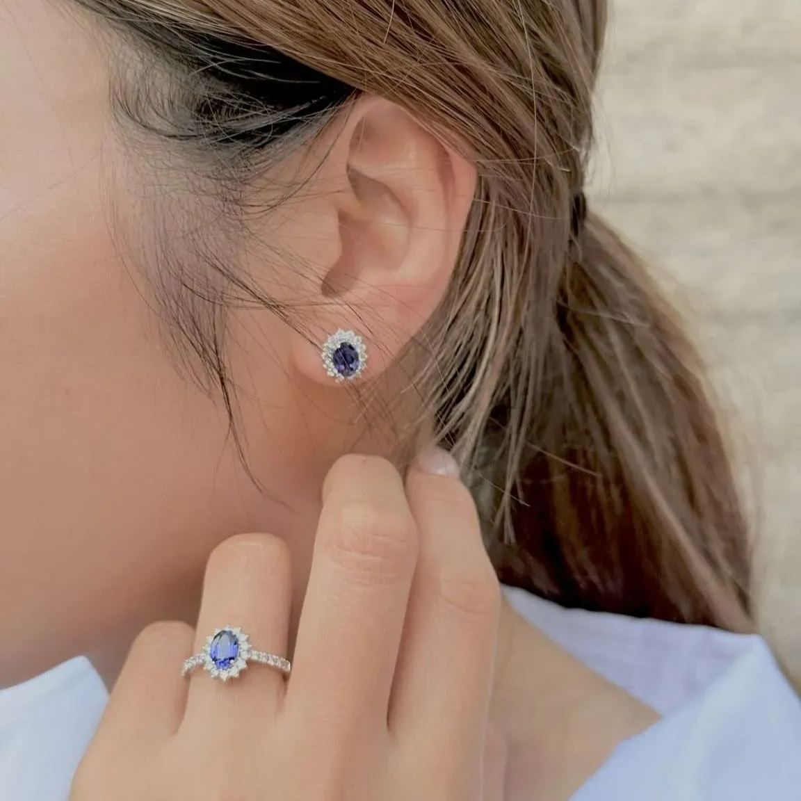 清雅光環培育寶石戒指